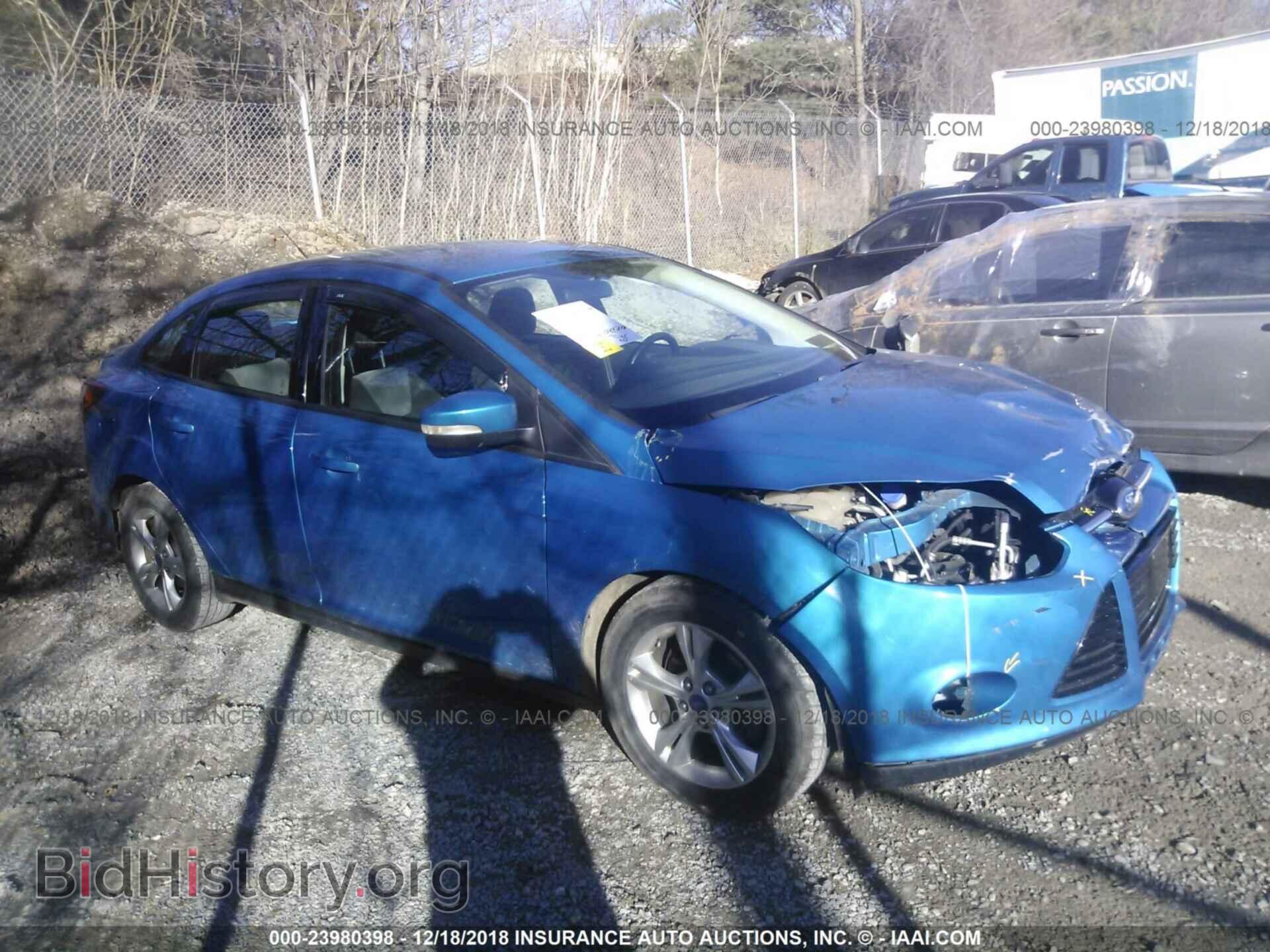 Photo 1FAHP3F22CL188215 - FORD FOCUS 2012