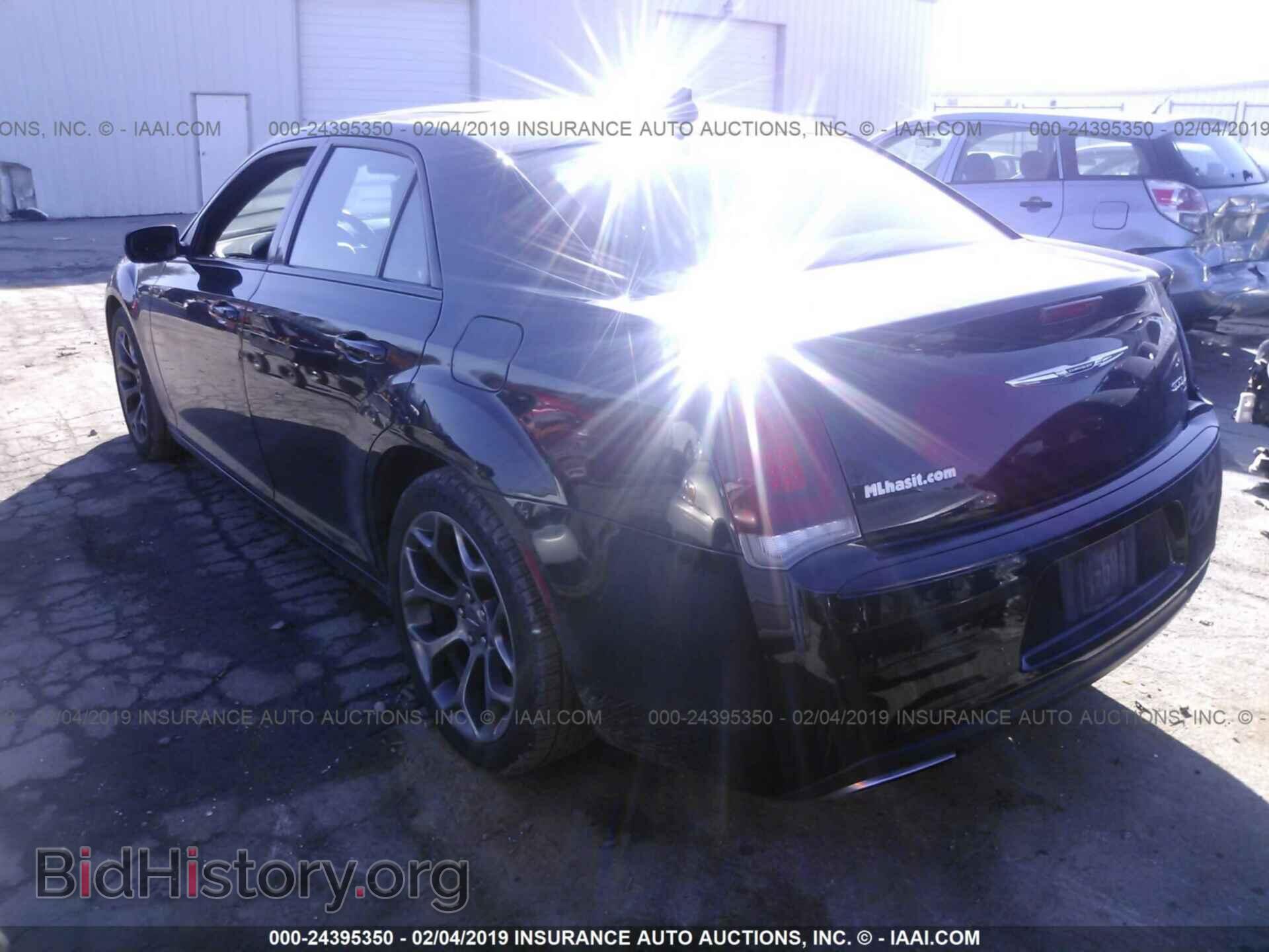 2016 CHRYSLER 300 - VIN: 2C3CCABG3GH141806 - Фото 3