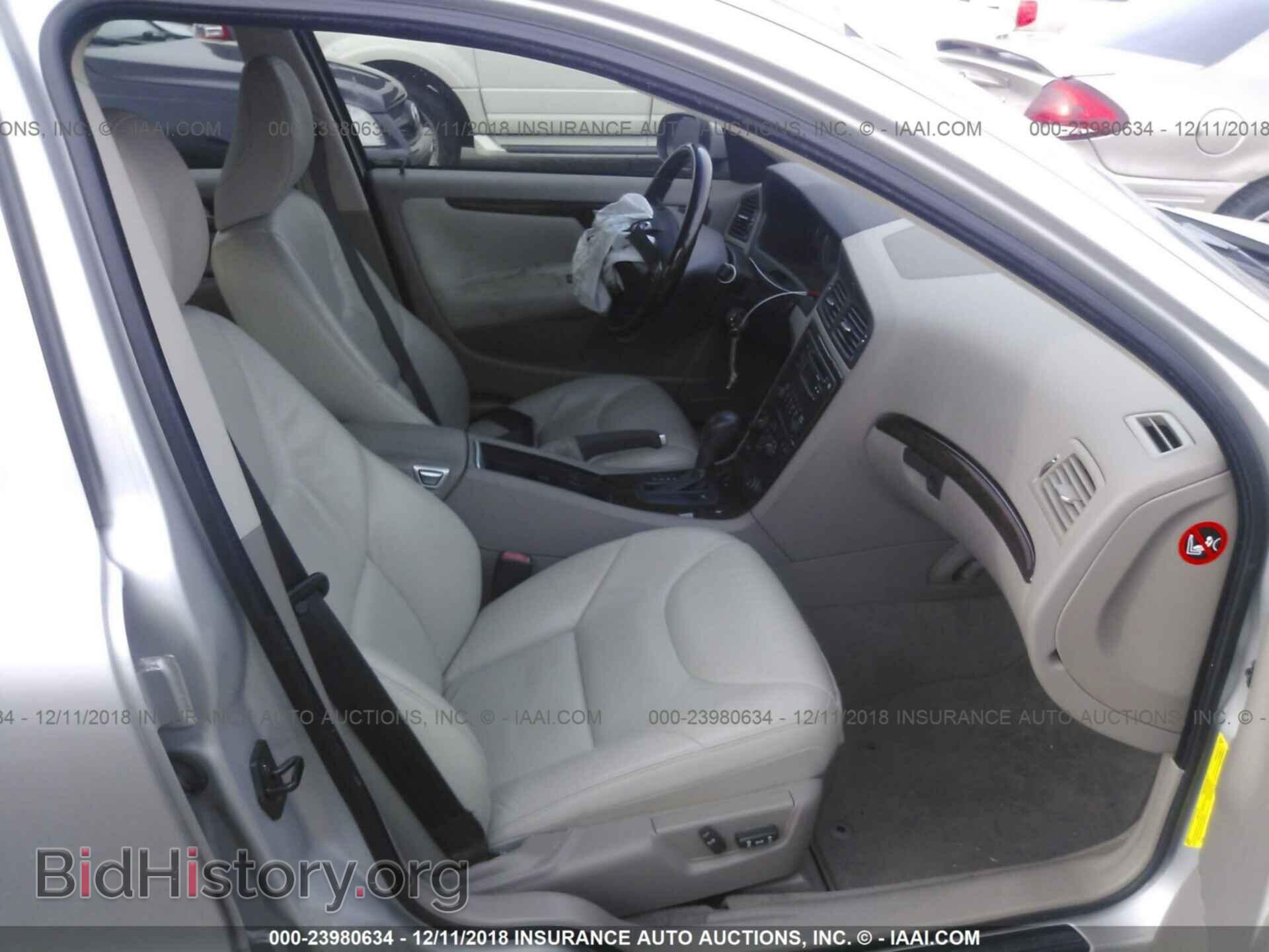 2007 VOLVO S60 - VIN: YV1RS592472645732 - Фото 5