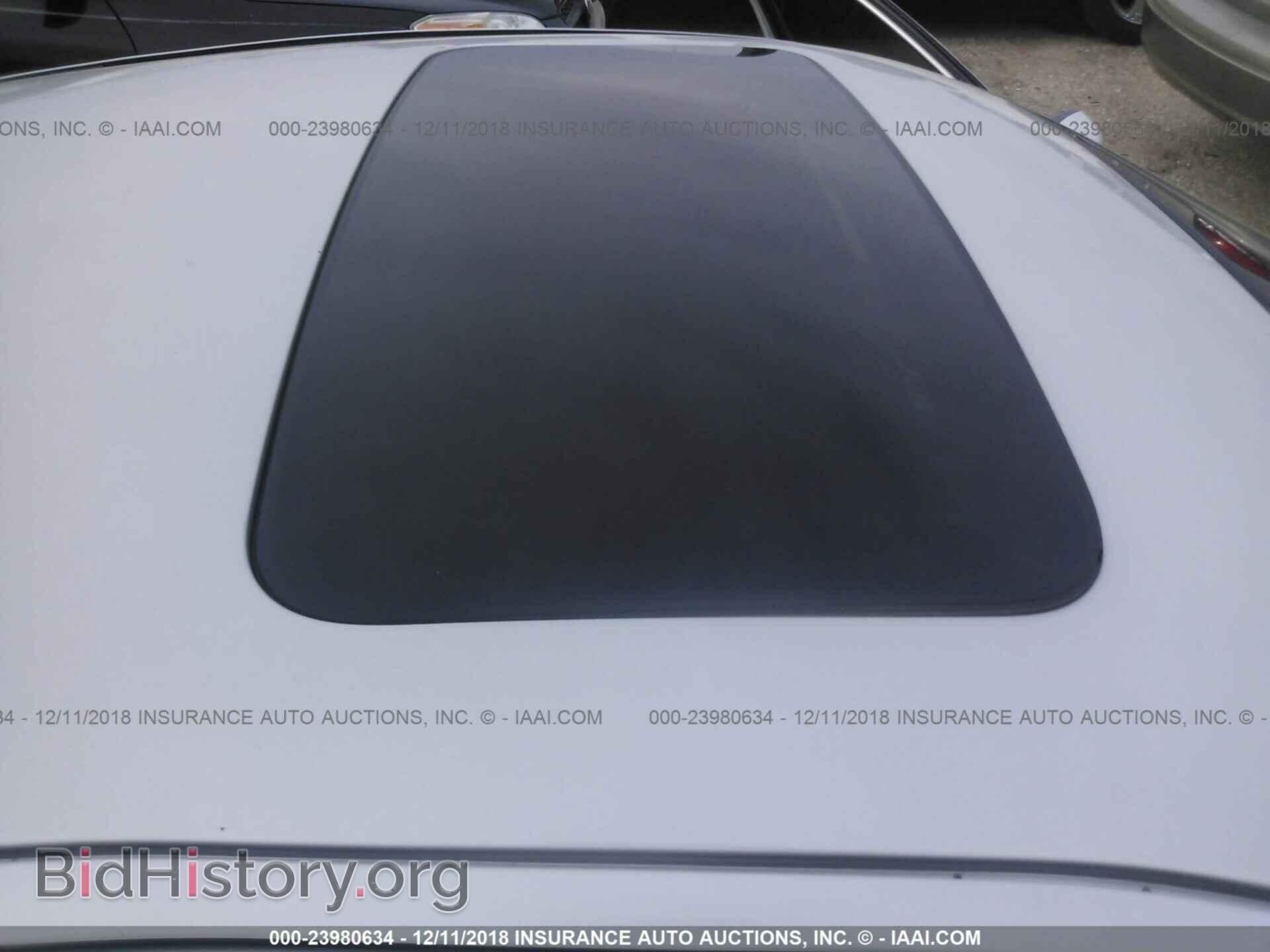 2007 VOLVO S60 - VIN: YV1RS592472645732 - Фото 6