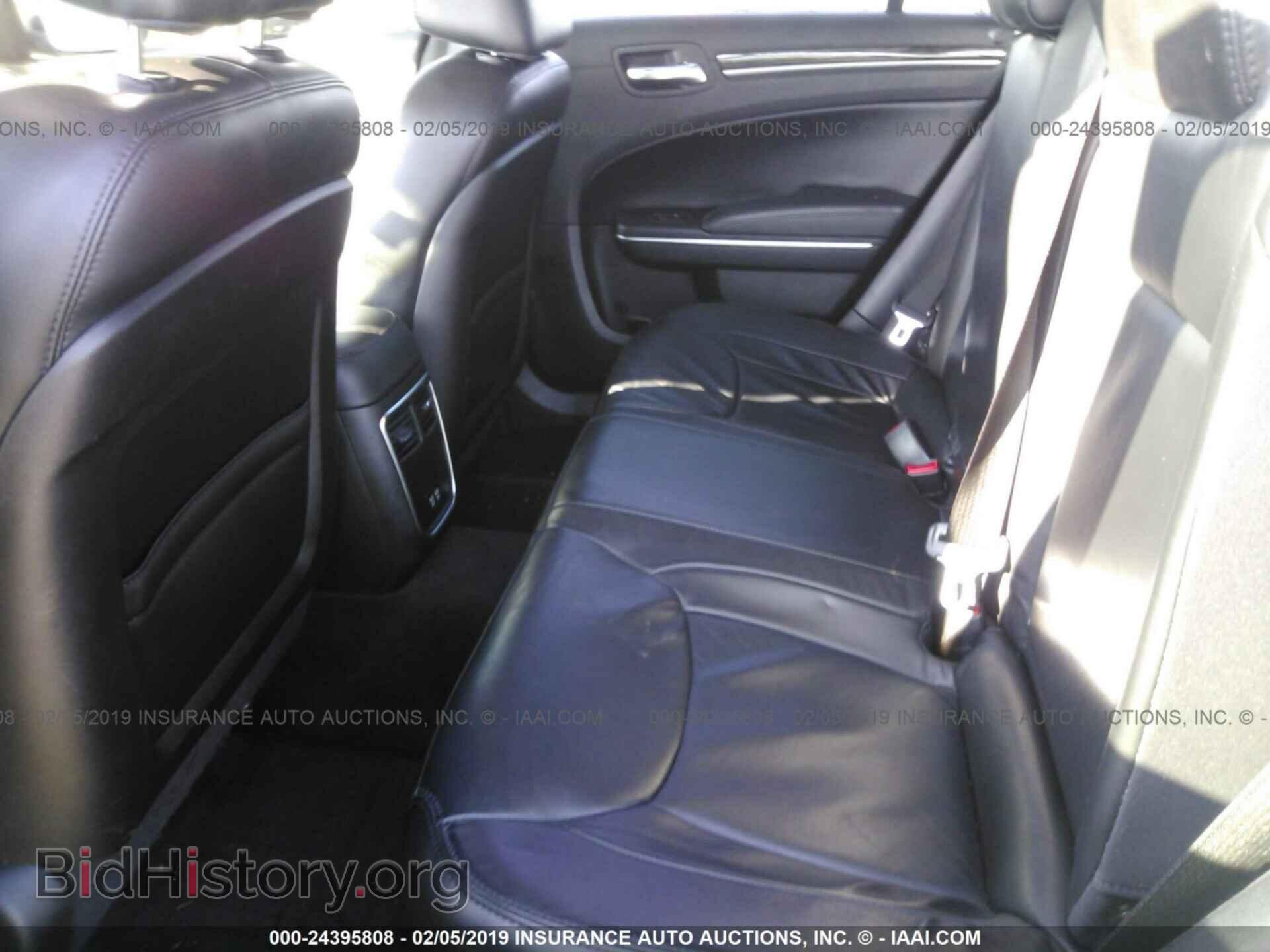 2016 CHRYSLER 300 - VIN: 2C3CCAAG9GH274023 - Фото 8