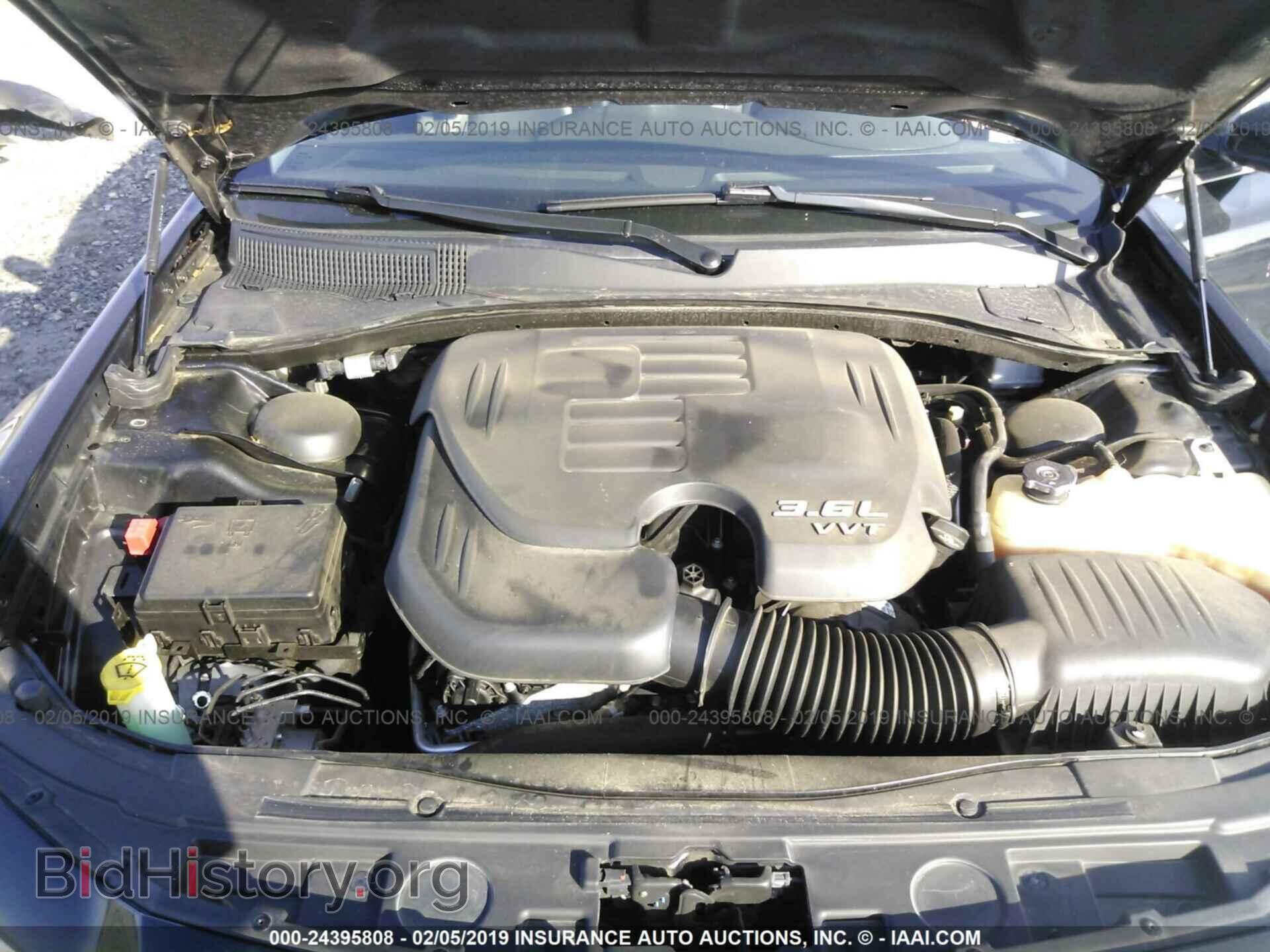 2016 CHRYSLER 300 - VIN: 2C3CCAAG9GH274023 - Фото 10