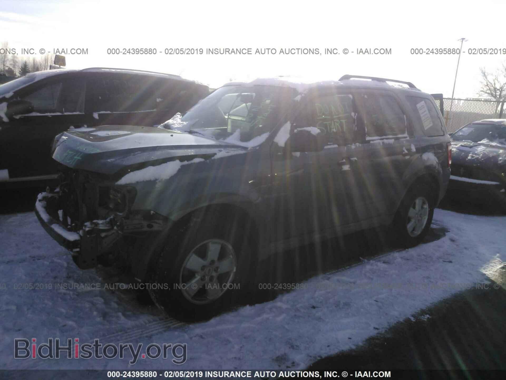 2009 FORD ESCAPE - VIN: 1FMCU93G19KC02888 - Фото 2