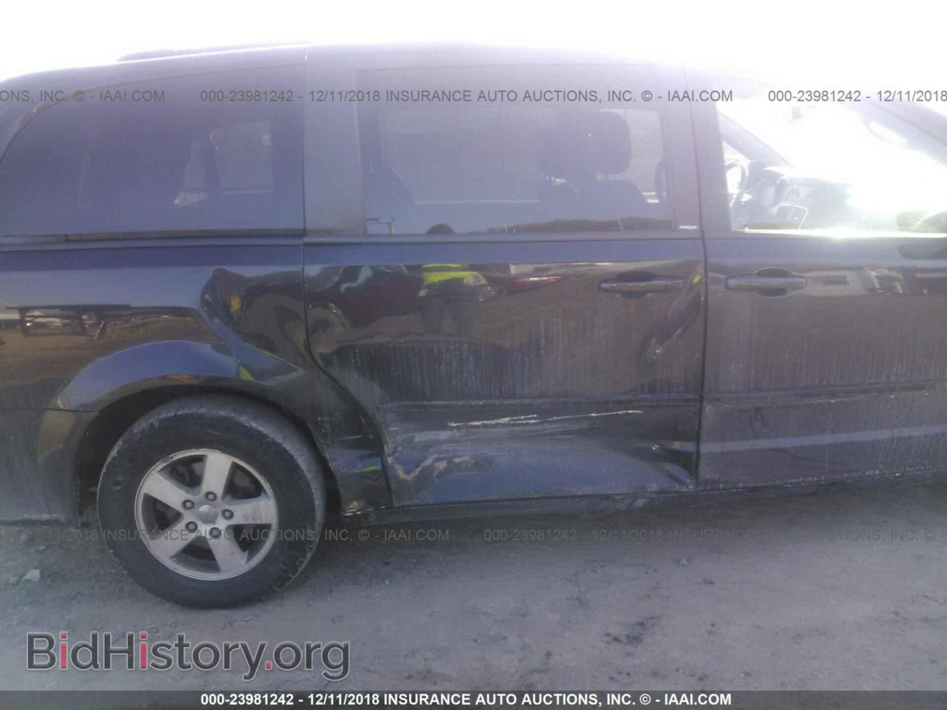 2011 DODGE GRAND CARAVAN - VIN: 2D4RN4DG9BR730458 - Photo 6