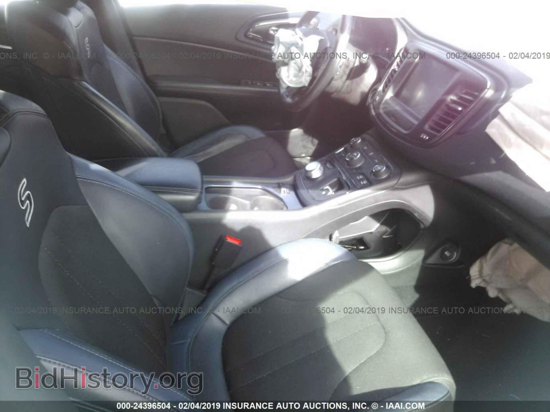2015 CHRYSLER 200 - VIN: 1C3CCCBG3FN516837 - Photo 5