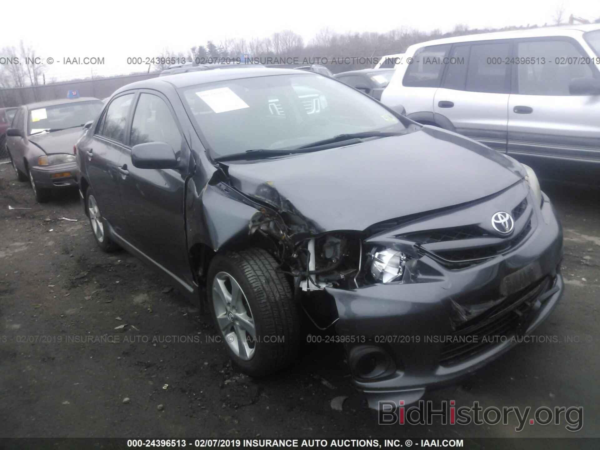 Photo 2T1BU4EE1BC610975 - TOYOTA COROLLA 2011