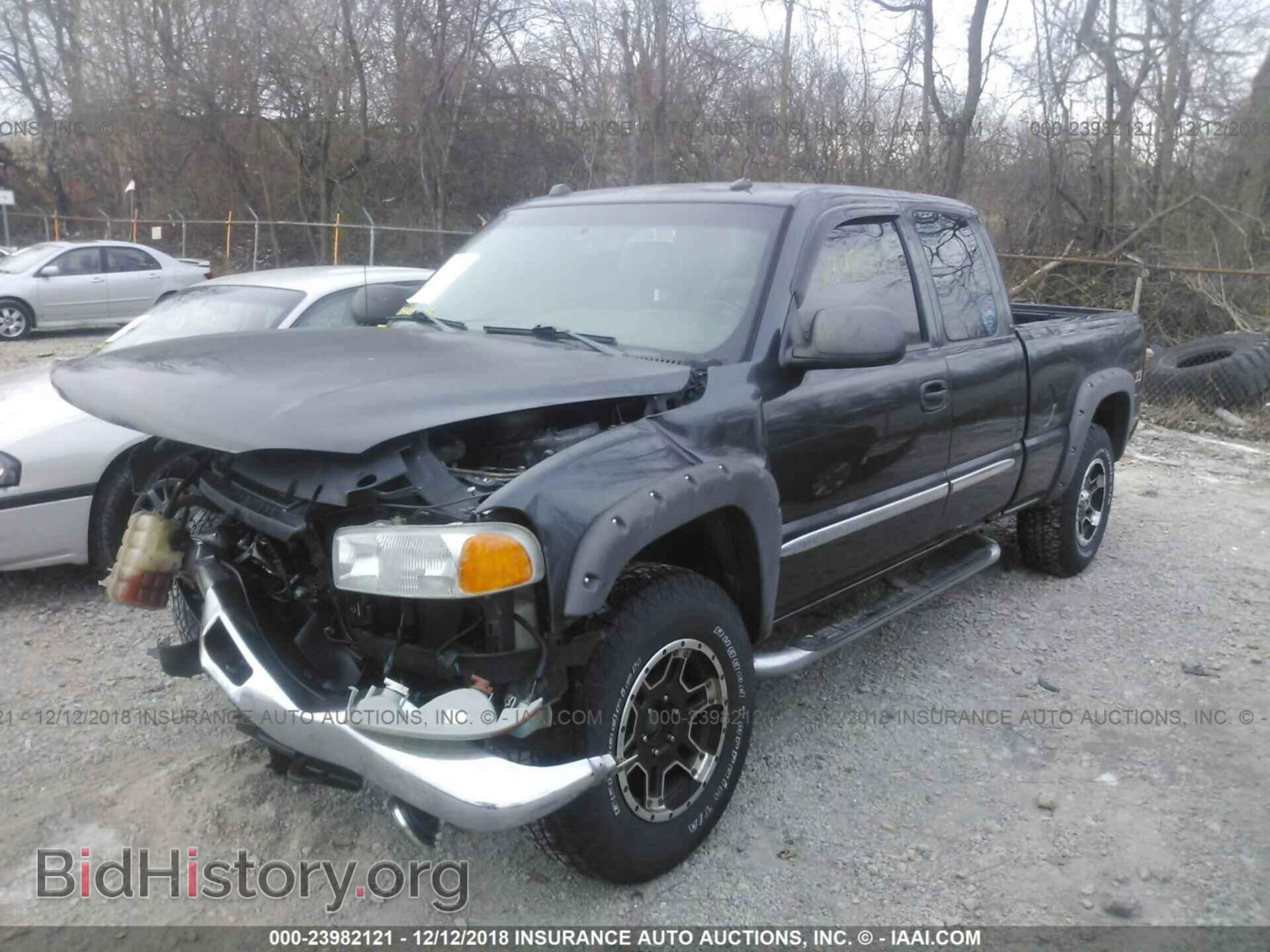 2005 GMC NEW SIERRA - VIN: 2GTEK19B451288451 - Фото 2