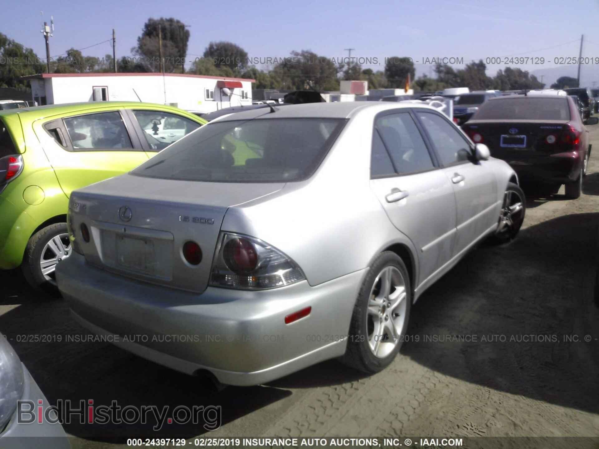2001 LEXUS IS - VIN: JTHBD182710016110 - Photo 4