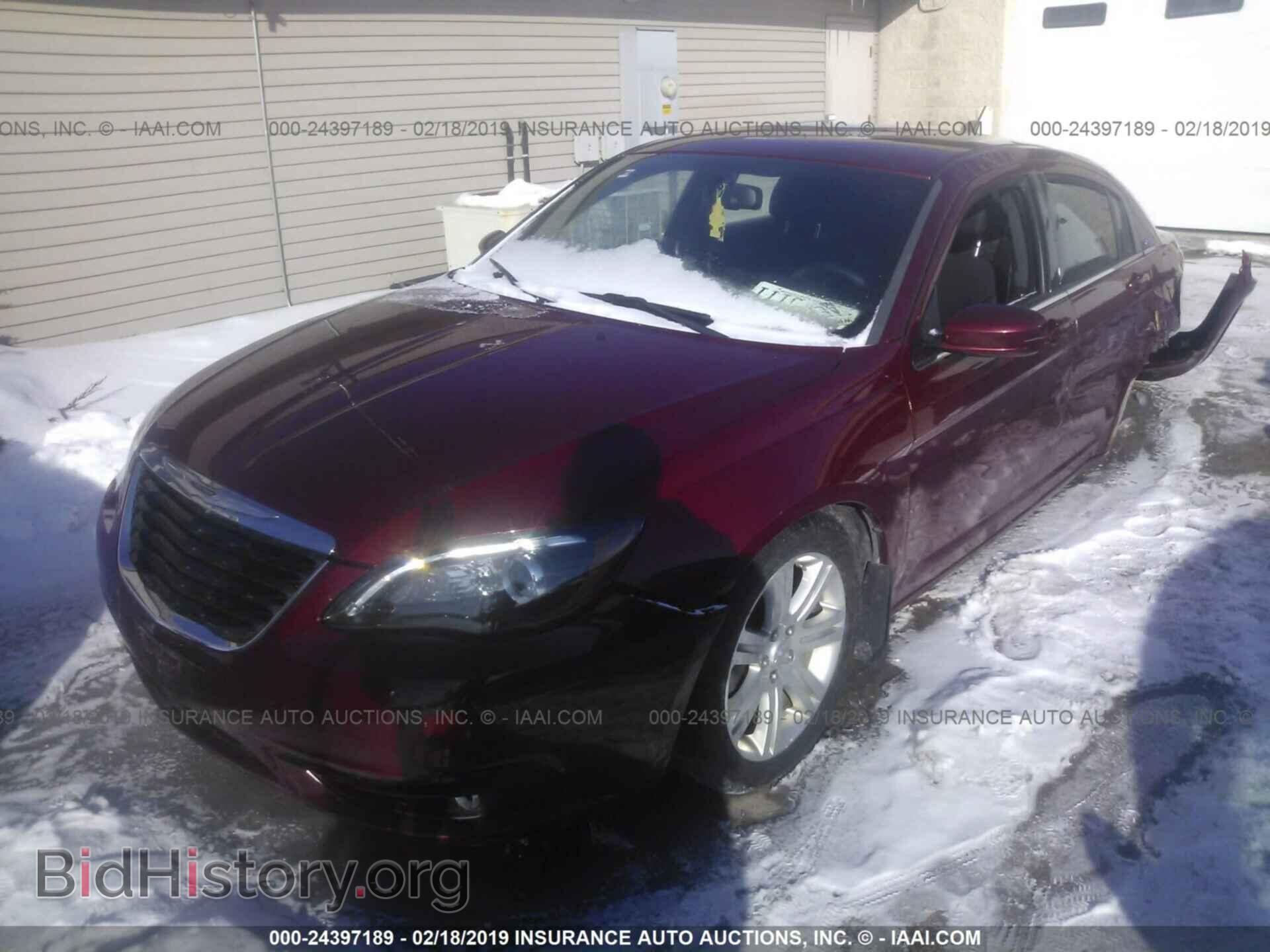 2012 CHRYSLER 200 - VIN: 1C3CCBBG9CN306863 - Фото 2