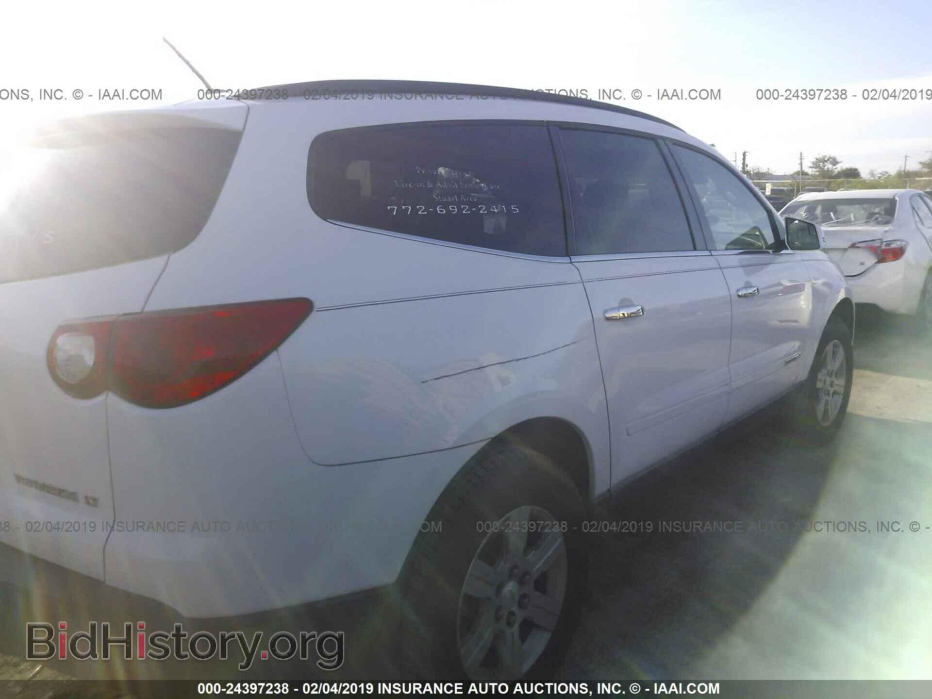 2009 CHEVROLET TRAVERSE - VIN: 1GNER23D29S164140 - Фото 4