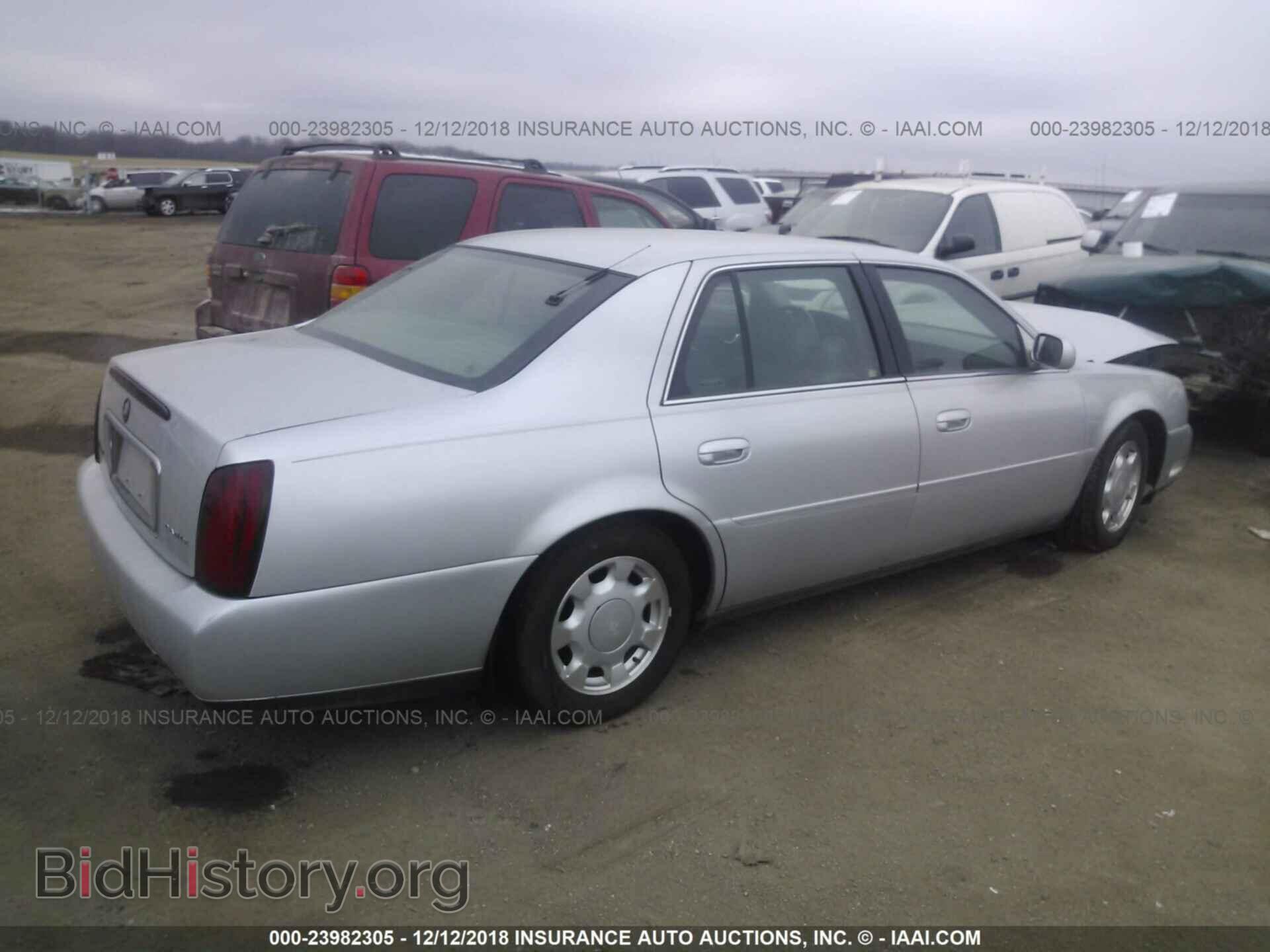 2000 CADILLAC DEVILLE - VIN: 1G6KD54Y3YU261561 - Photo 4