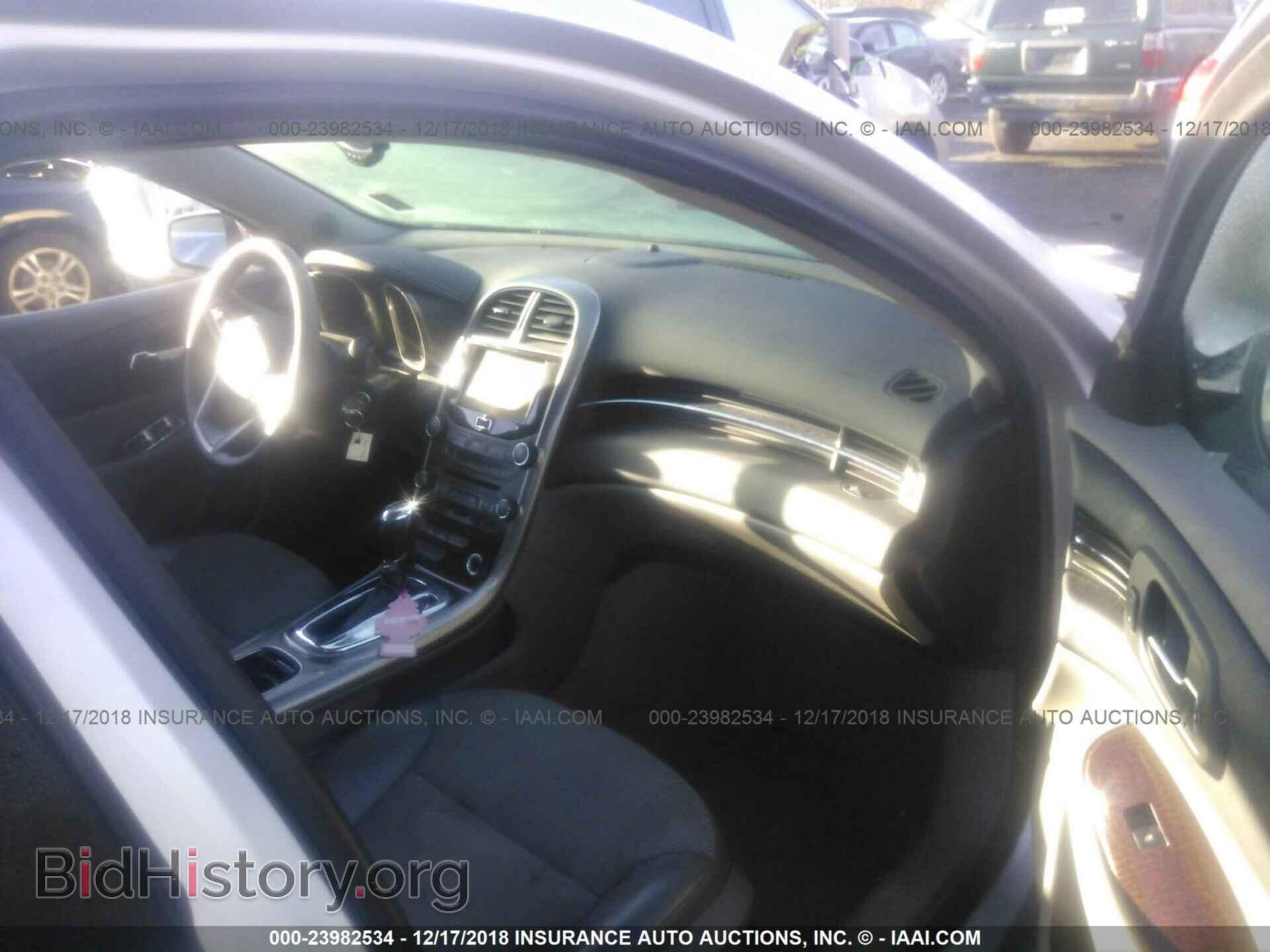 2017 CHRYSLER 300 - VIN: 2C3CCAAG9HH506492 - Фото 5