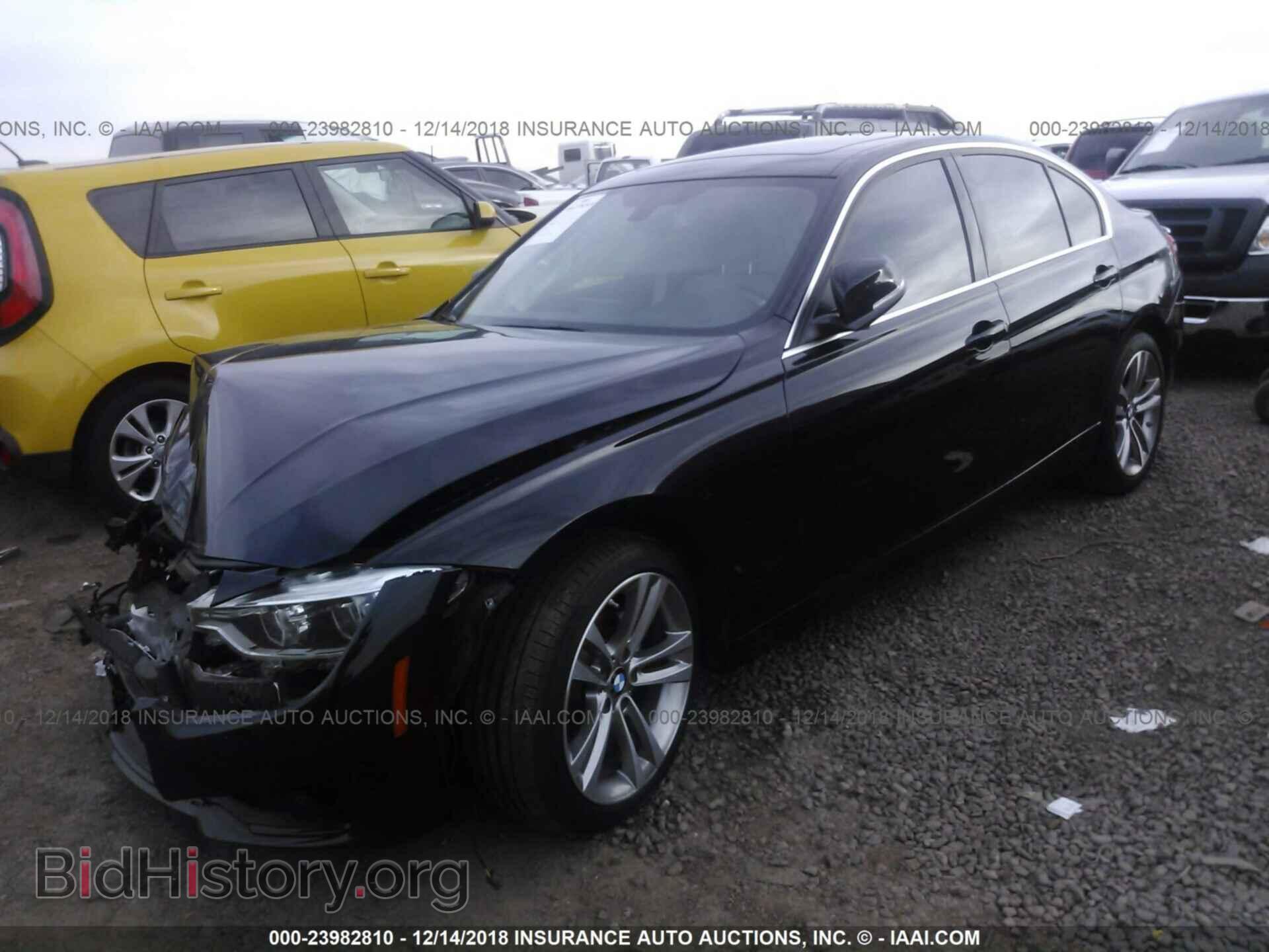 2018 BMW 330 - VIN: WBA8B9G51JNU96317 - Фото 2