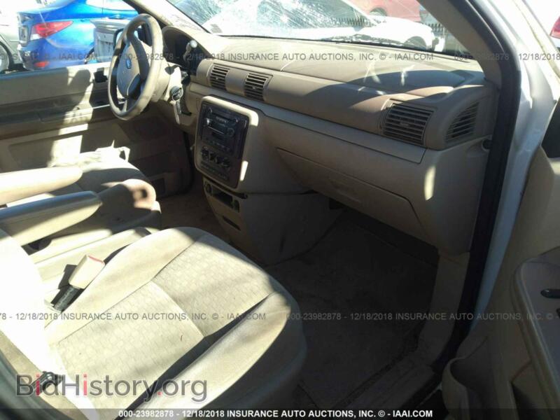 2004 Ford FREESTAR (VIN 2FMZA51654BA29952) — photo 5 of 10