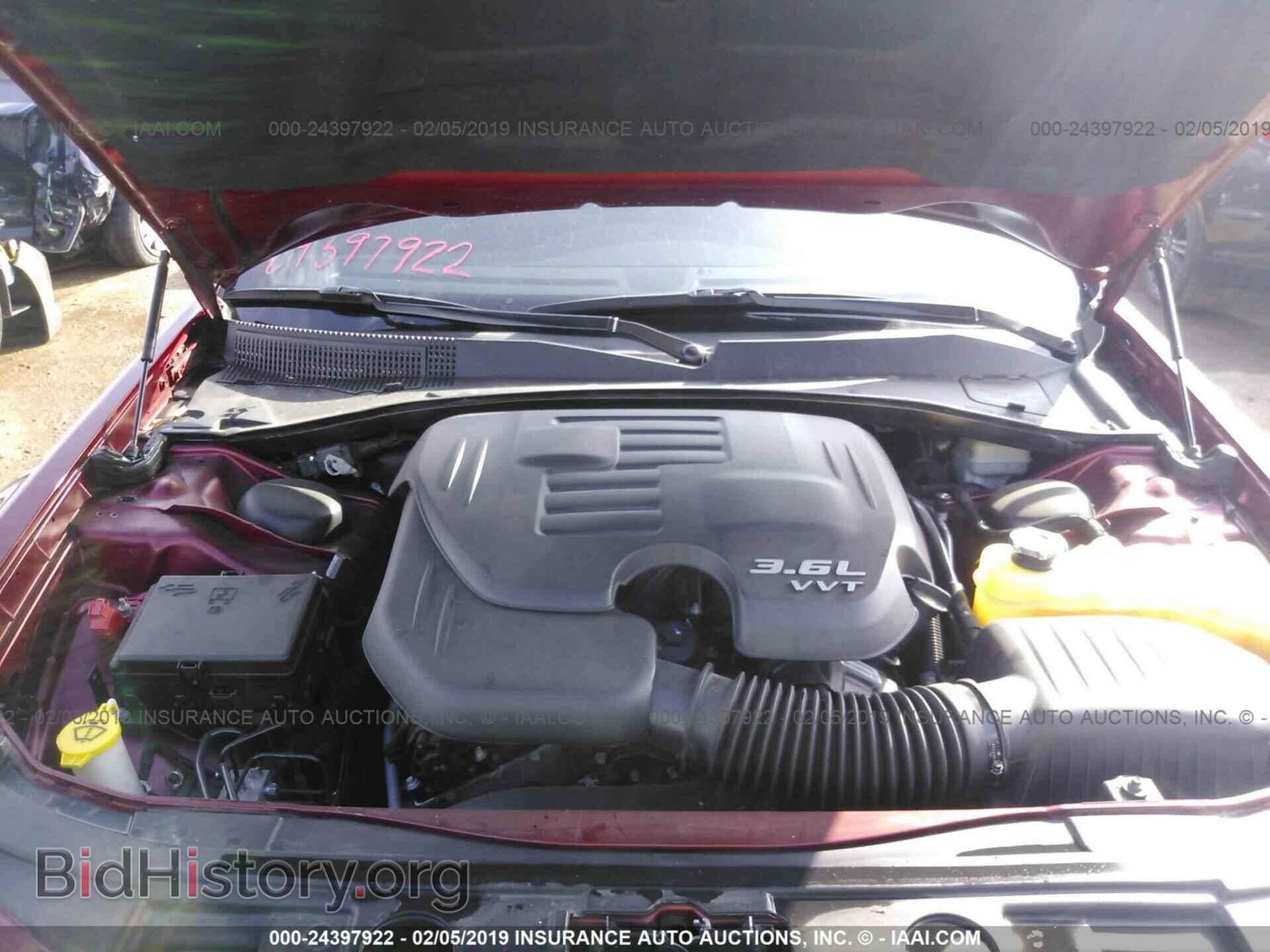 2013 CHRYSLER 300 - VIN: 2C3CCAAG0DH738974 - Фото 10