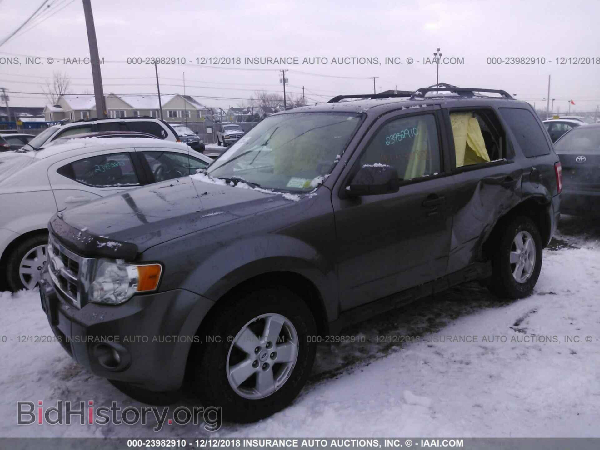 2009 FORD ESCAPE - VIN: 1FMCU93G99KC27201 - Фото 2
