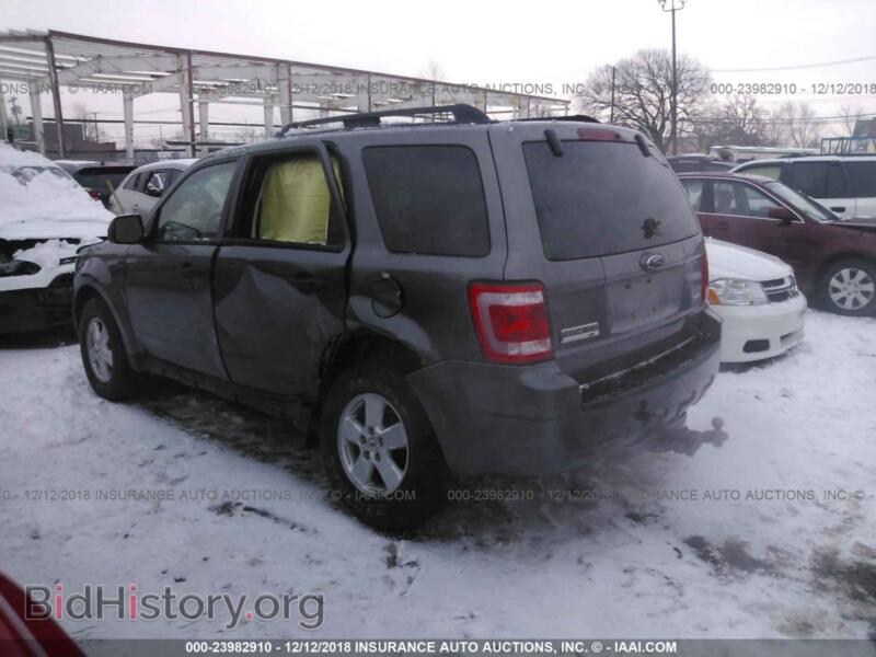 2009 Ford ESCAPE (VIN 1FMCU93G99KC27201) — фото 3 из 10