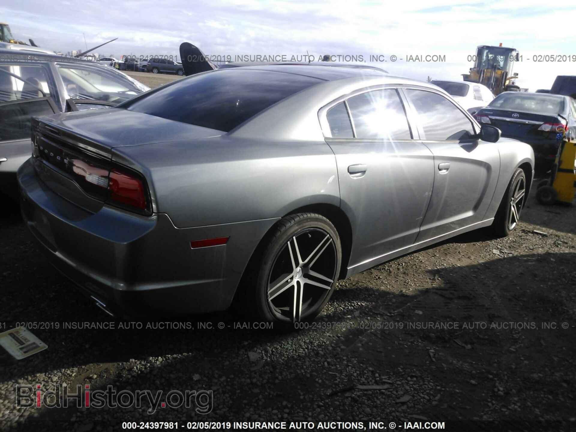 2011 DODGE CHARGER - VIN: 2B3CL3CG5BH609700 - Фото 4