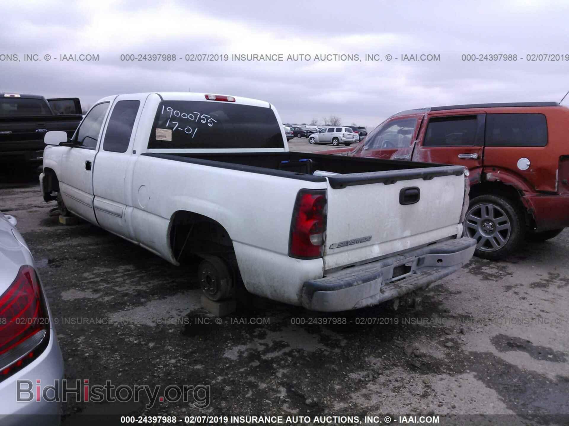 2006 CHEVROLET SILVERADO - VIN: 2GCEC19TX61107215 - Фото 3
