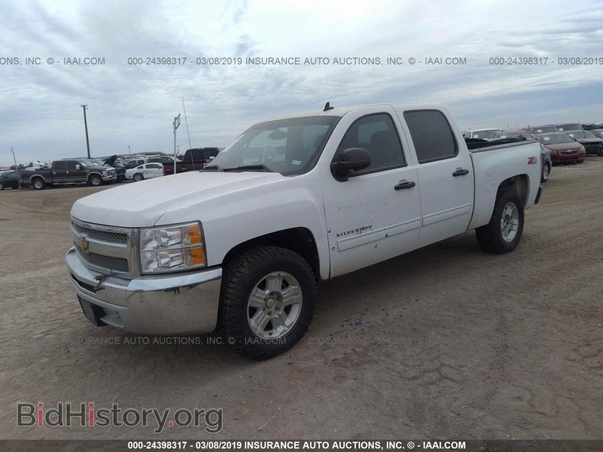 2013 CHEVROLET SILVERADO - VIN: 3GCPKSE70DG379772 - Фото 2