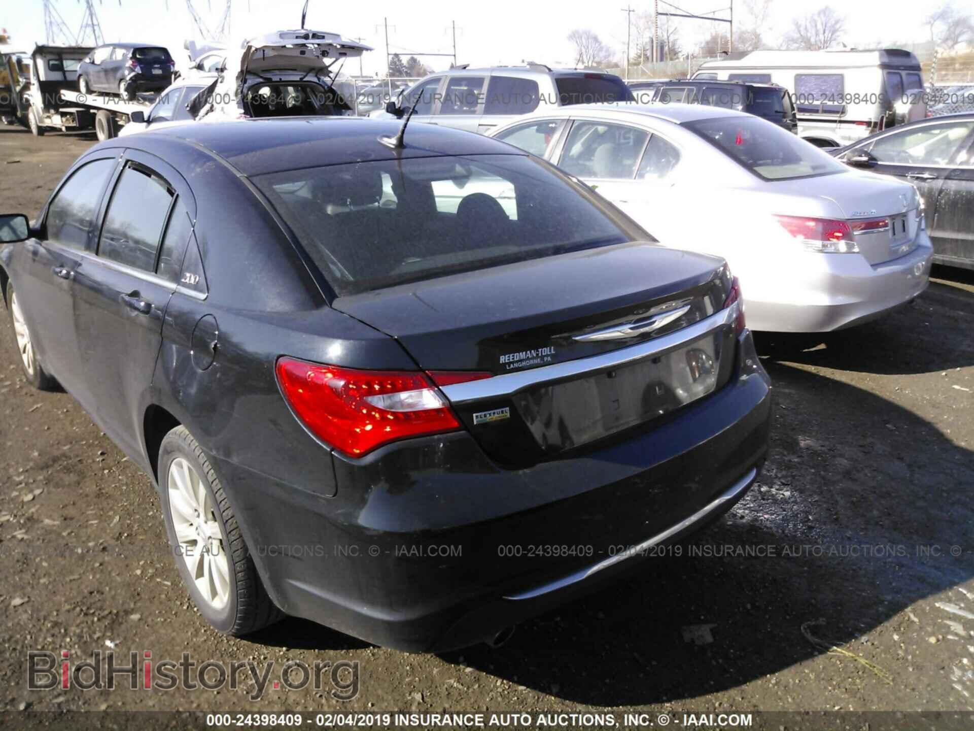 2013 CHRYSLER 200 - VIN: 1C3CCBBGXDN608079 - Фото 3