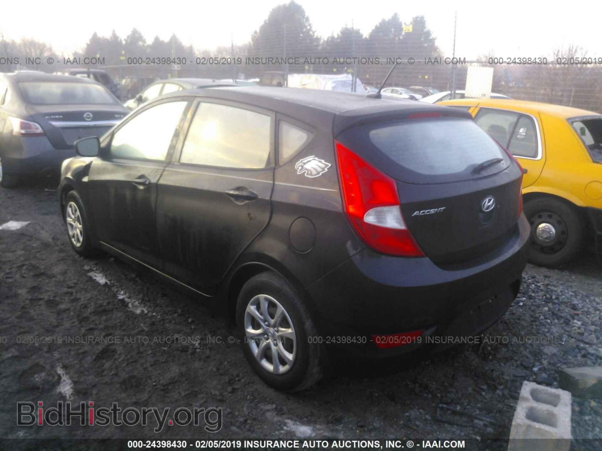 2013 HYUNDAI ACCENT - VIN: KMHCT5AE3DU092257 - Фото 3