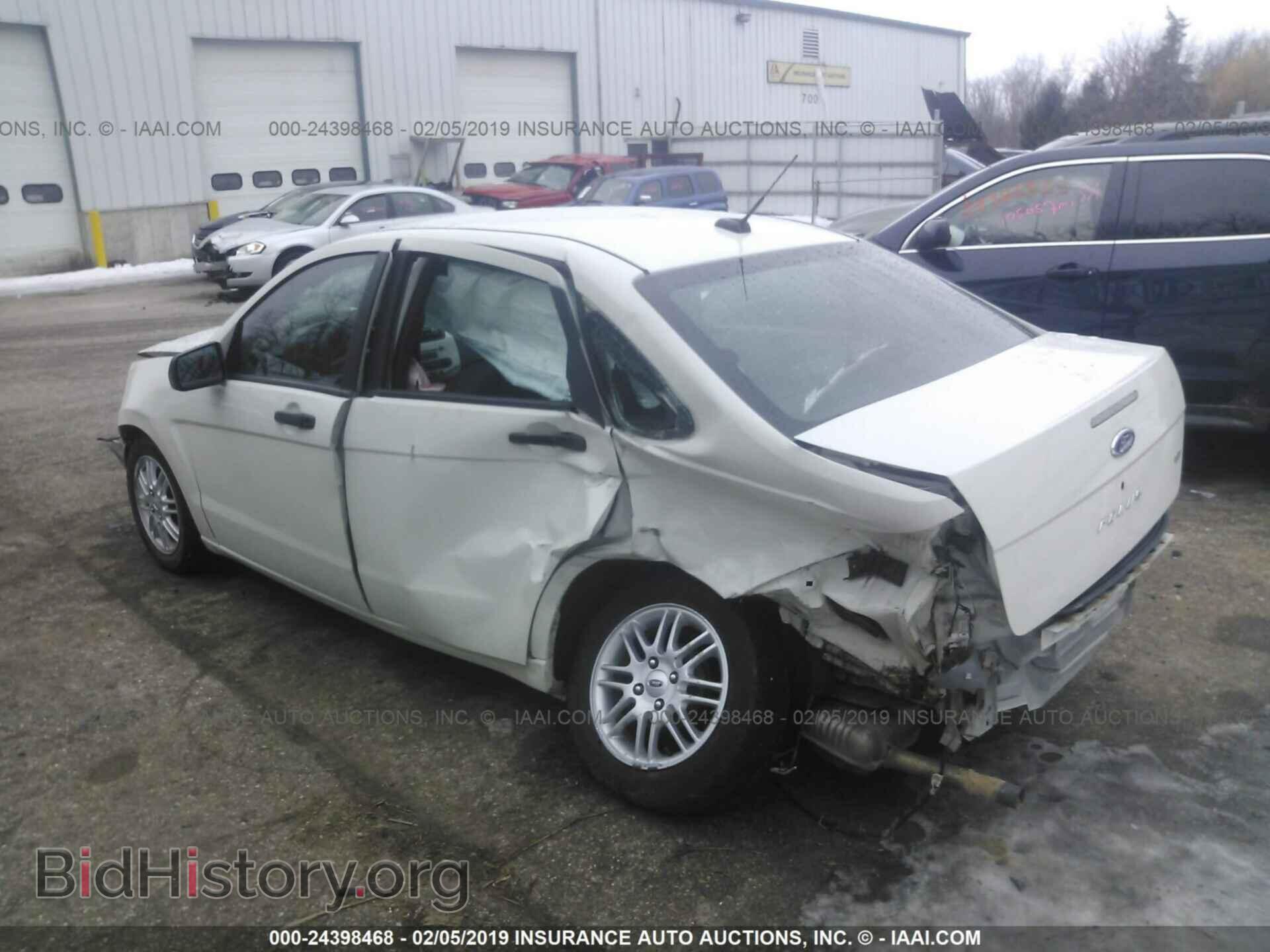 2009 FORD FOCUS - VIN: 1FAHP35NX9W260930 - Фото 3