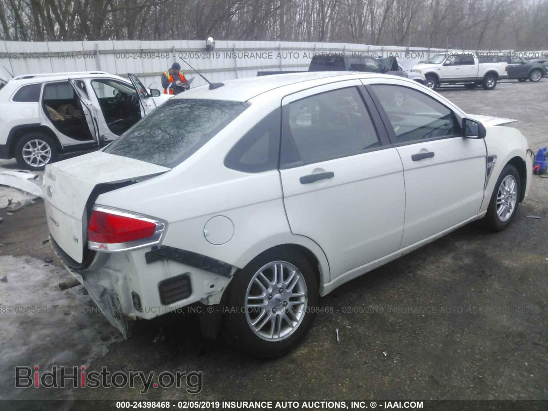 2009 FORD FOCUS - VIN: 1FAHP35NX9W260930 - Фото 4