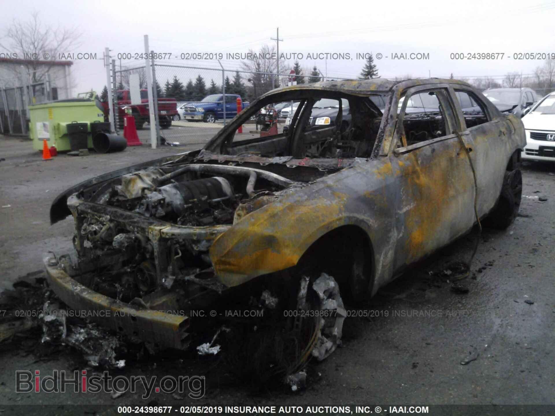 2006 CHRYSLER 300C - VIN: 2C3LA73W96H471852 - Фото 2