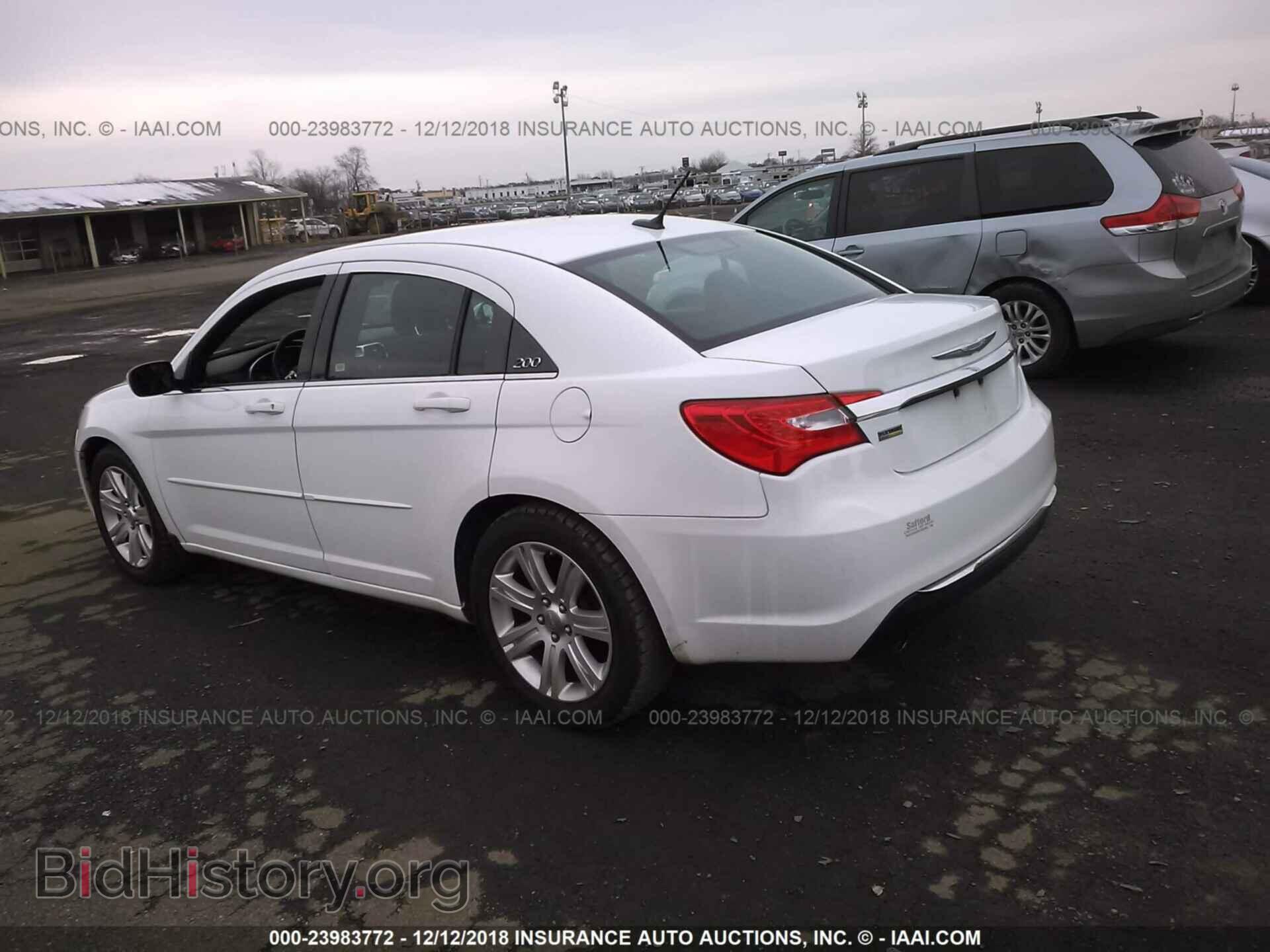 2011 CHRYSLER 200 - VIN: 1C3BC1FG3BN553343 - Photo 3