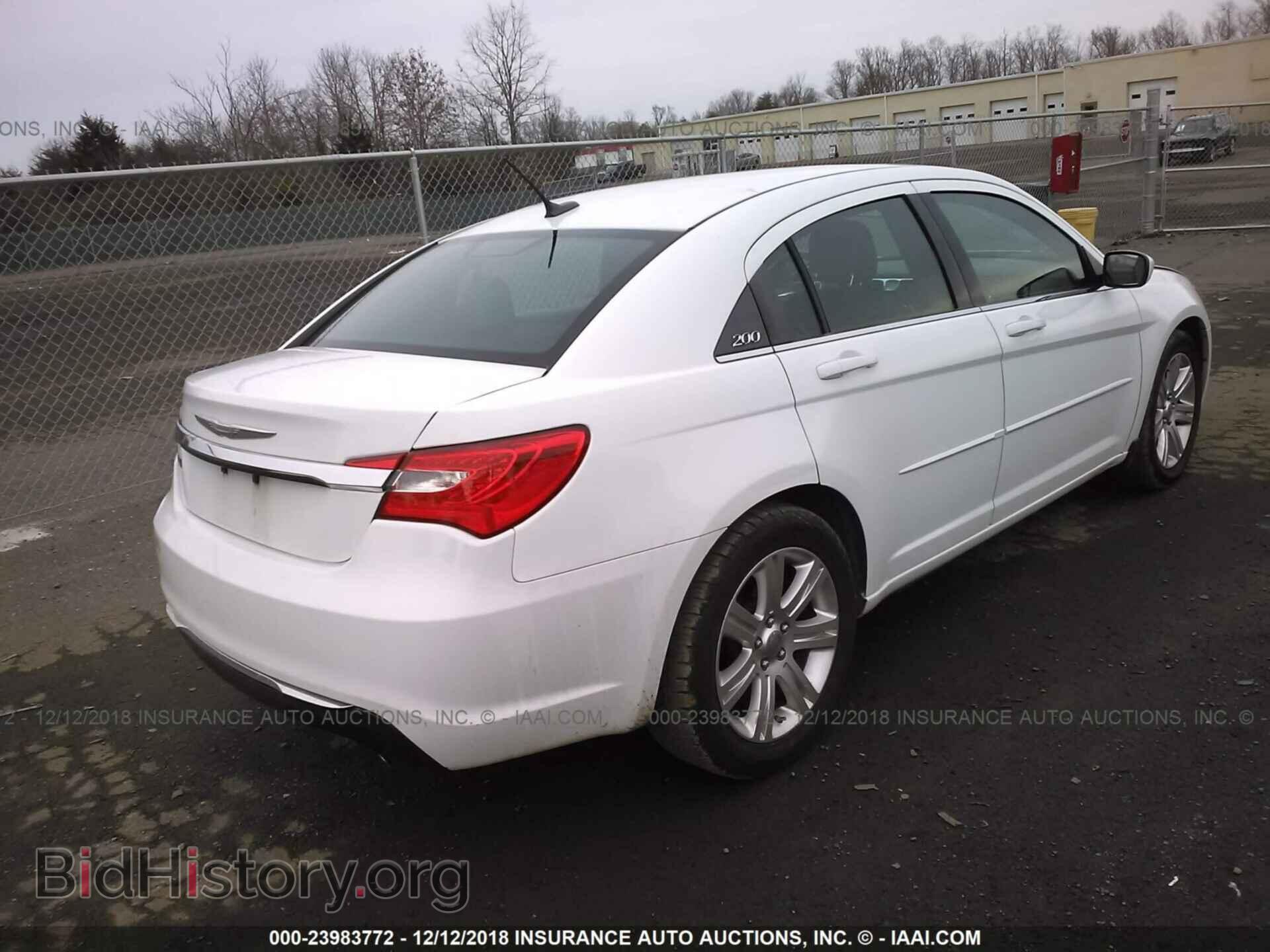 2011 CHRYSLER 200 - VIN: 1C3BC1FG3BN553343 - Photo 4