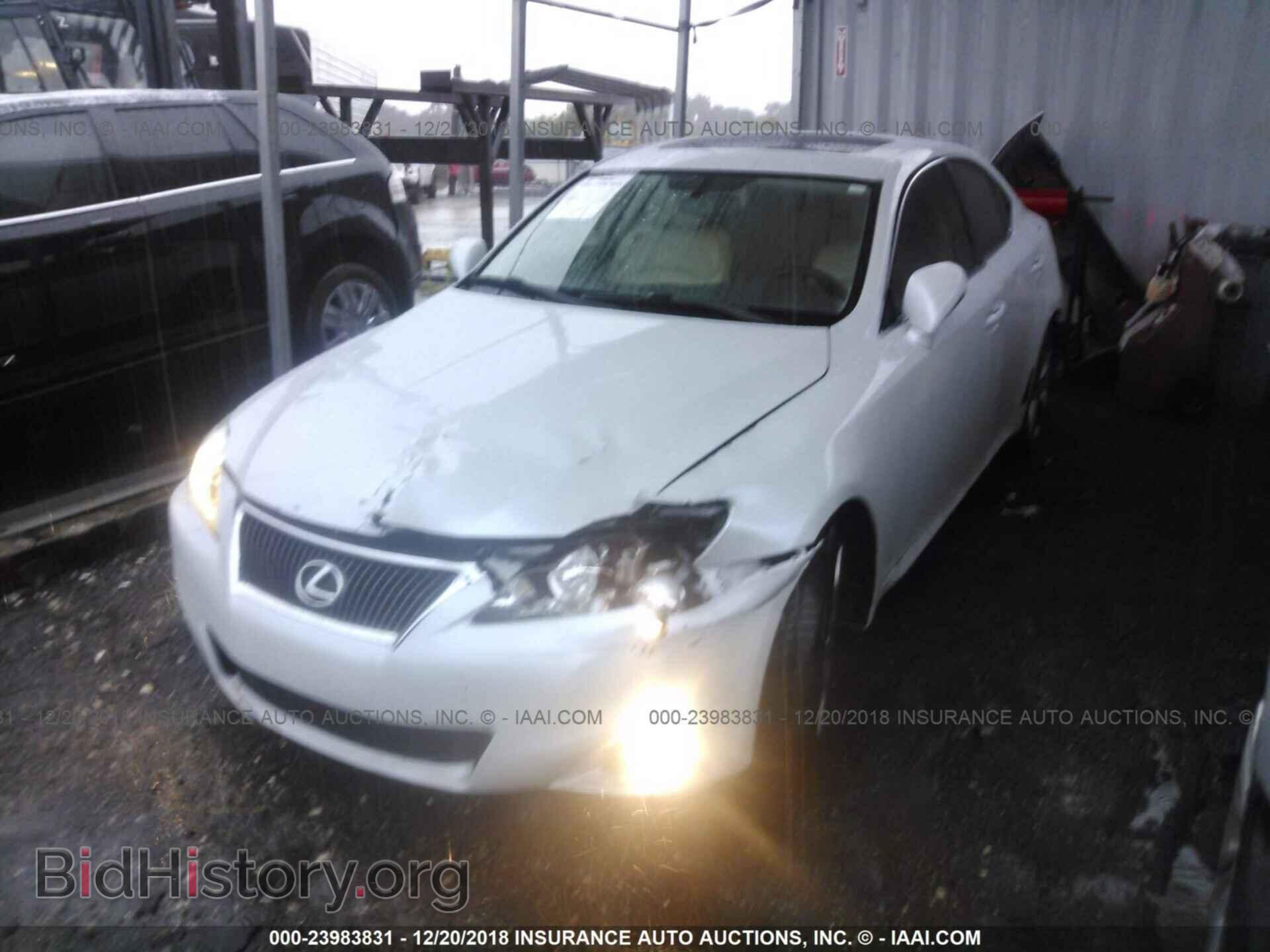 2011 LEXUS IS - VIN: JTHBF5C27B5141718 - Фото 2