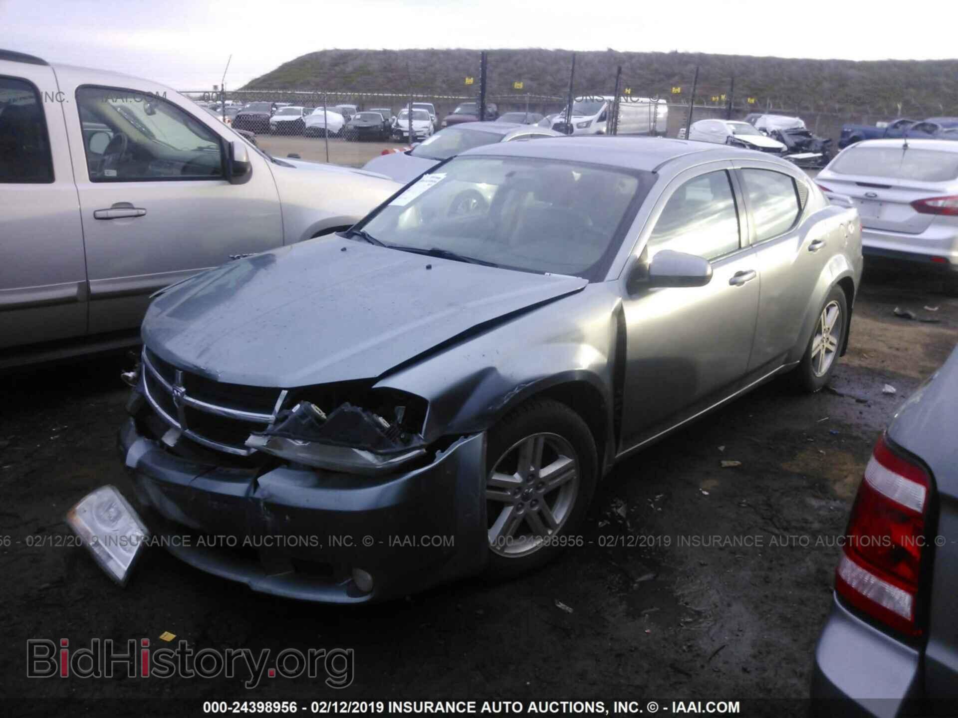 2010 DODGE AVENGER - VIN: 1B3CC5FB5AN202493 - Photo 2