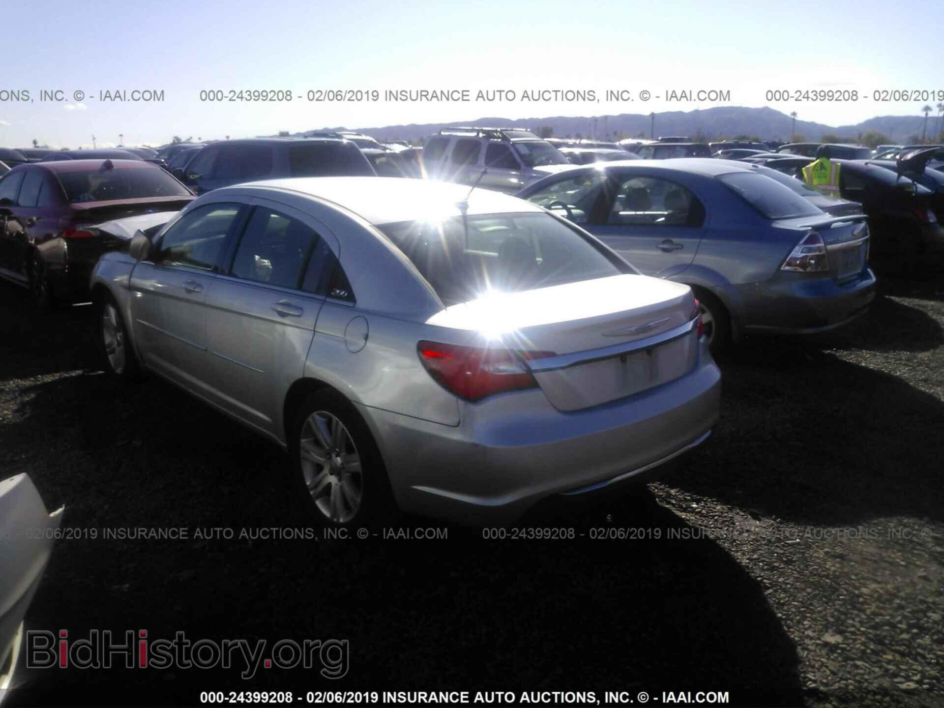 2012 CHRYSLER 200 - VIN: 1C3CCBAB5CN205356 - Фото 3