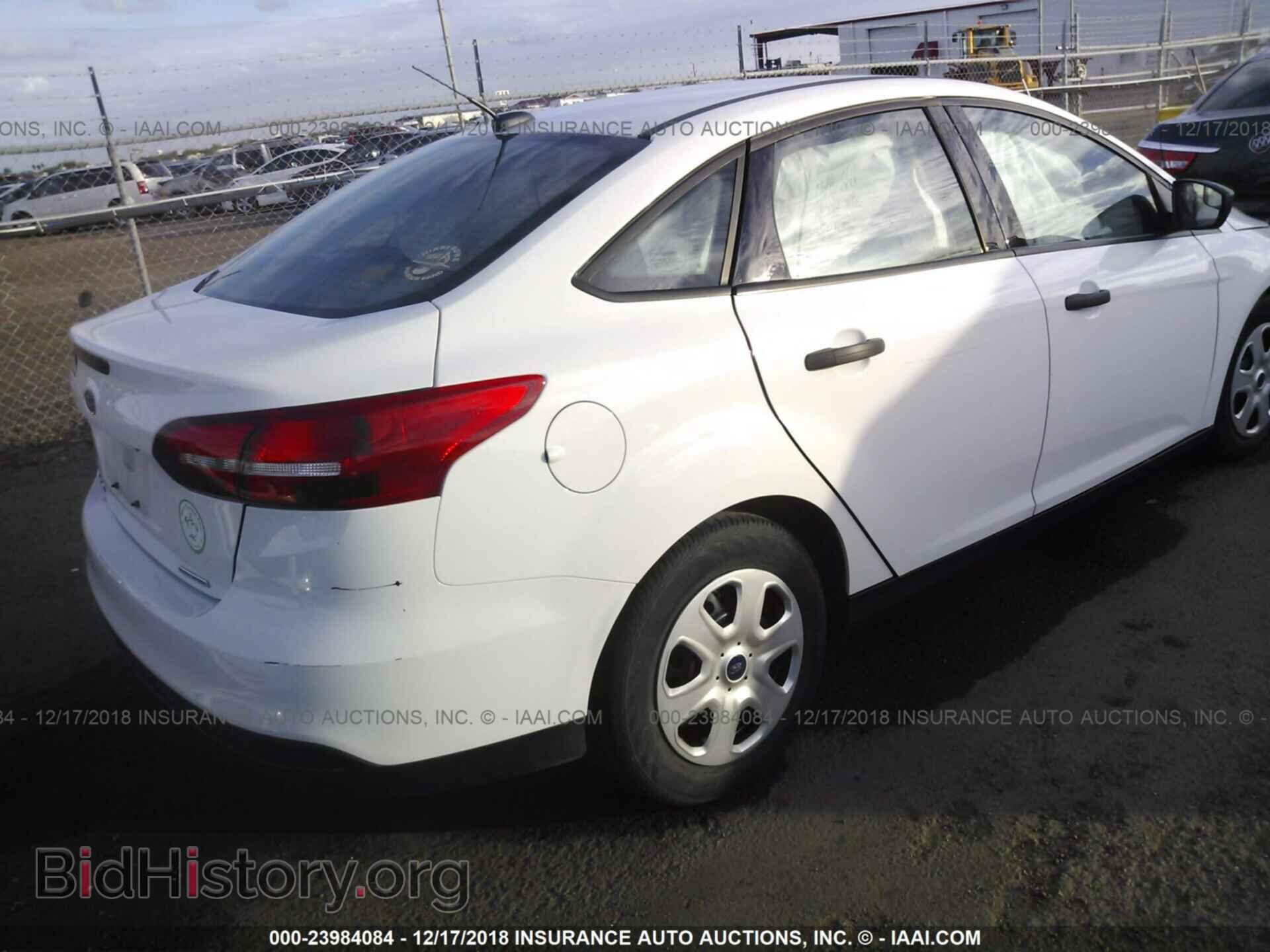 2016 FORD FOCUS - VIN: 1FADP3E24GL360895 - Photo 4