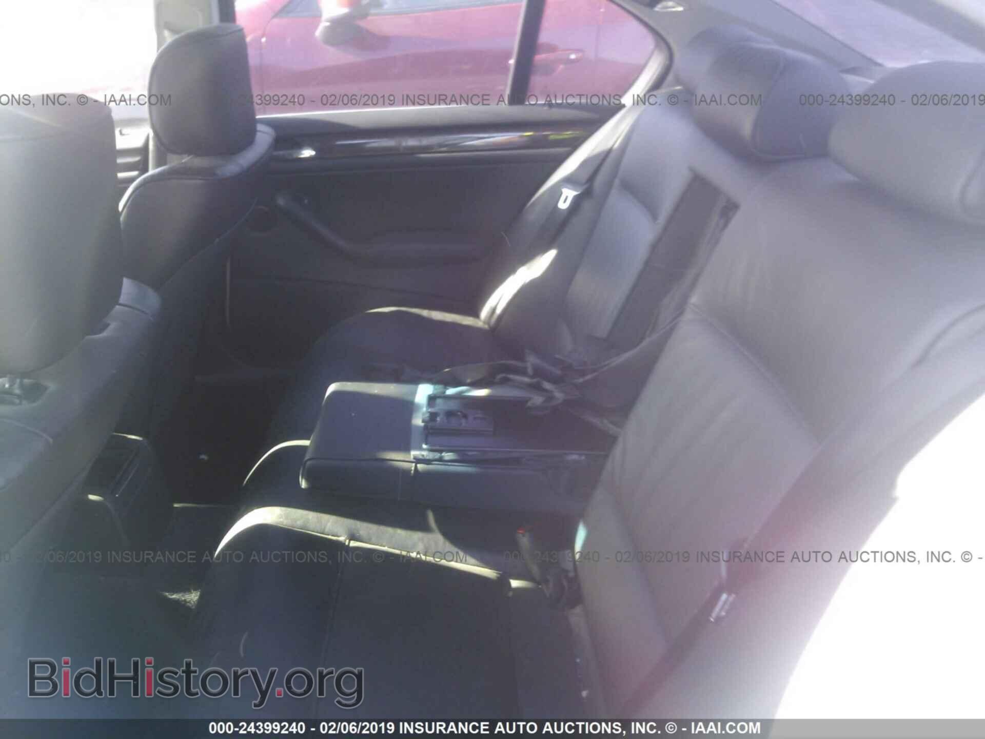 2004 BMW 330 - VIN: WBAEV53484KM05971 - Фото 8