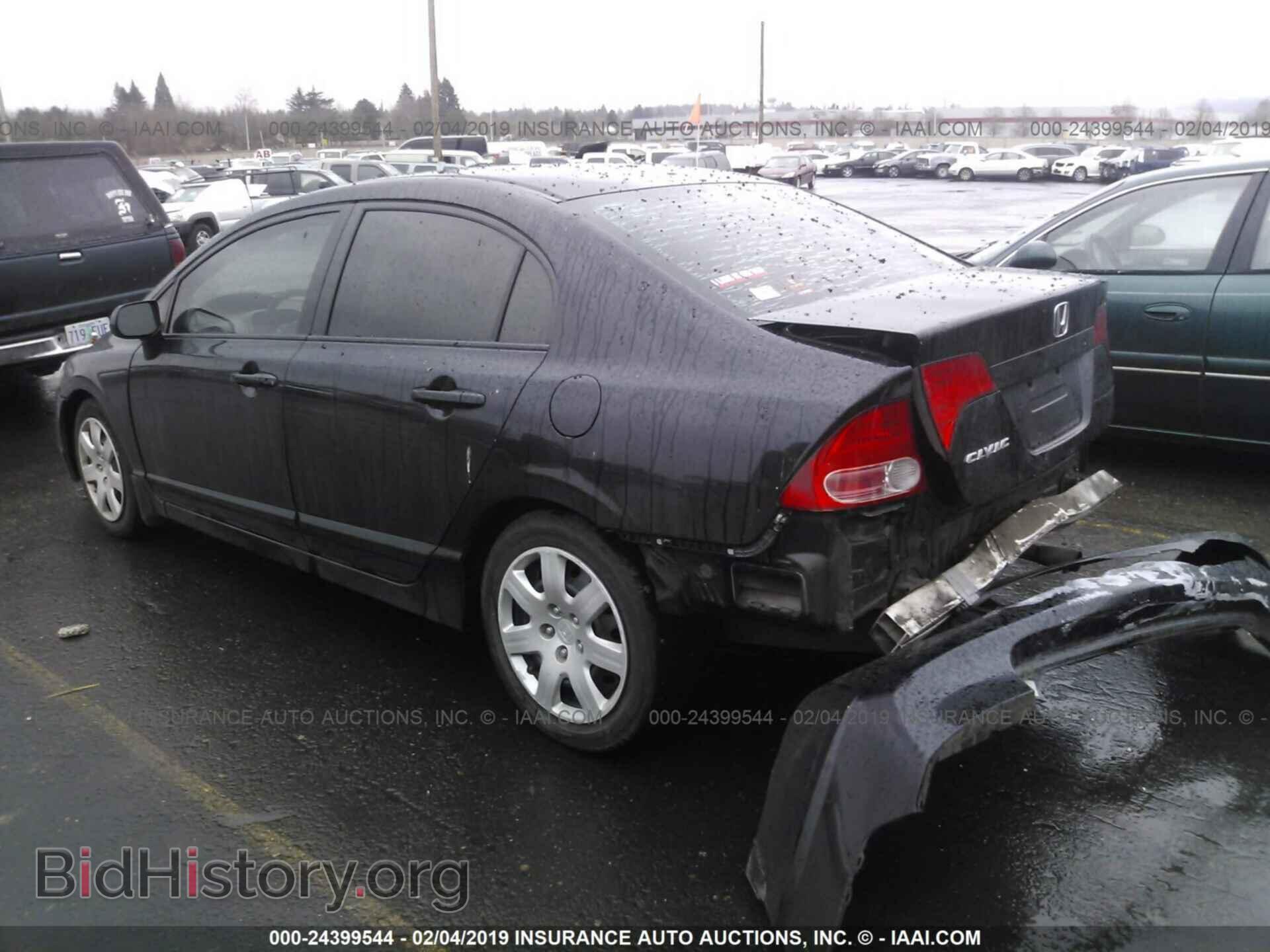 2008 FORD FOCUS - VIN: 1FAHP35N78W107906 - Фото 3