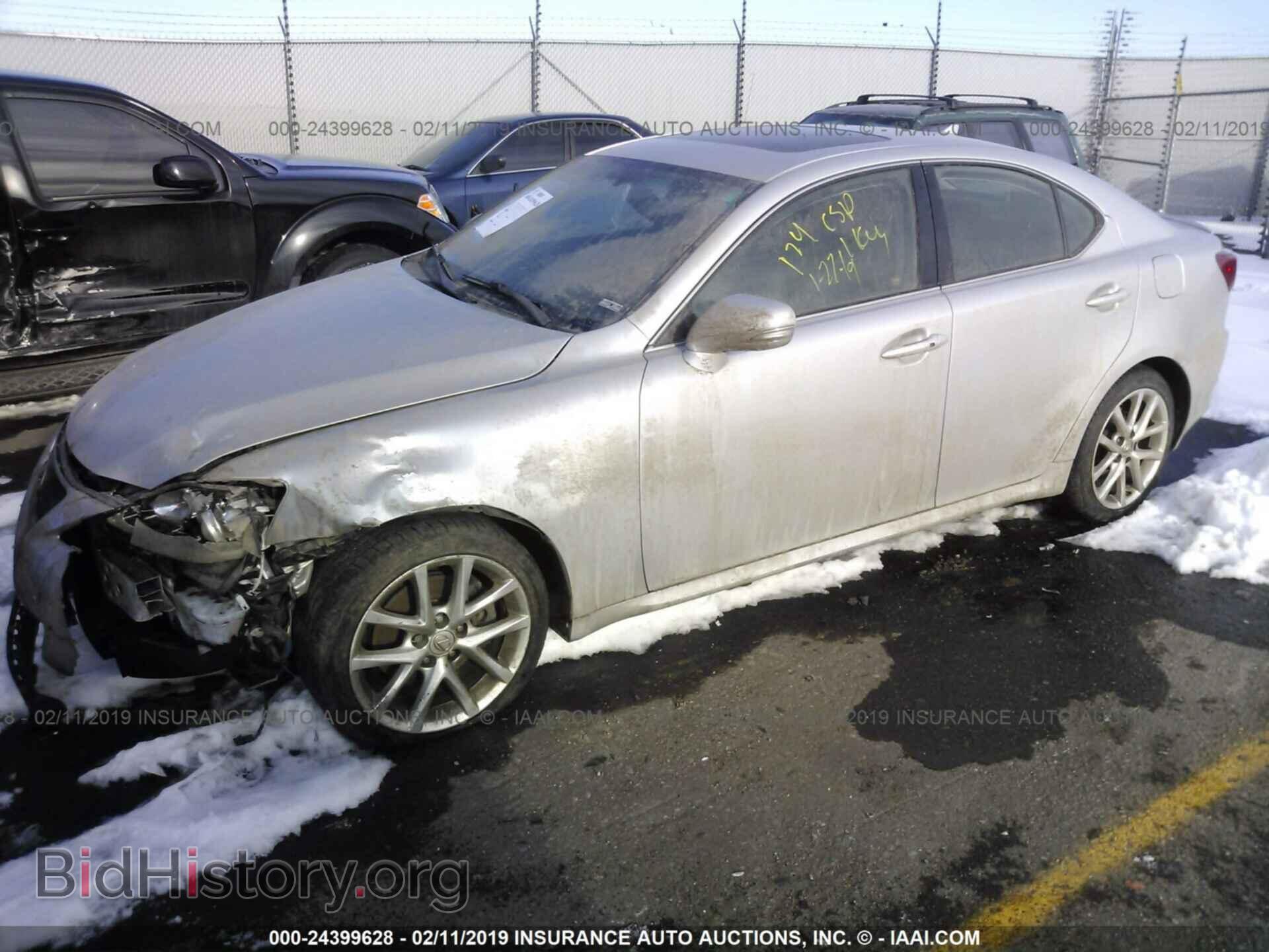 2011 LEXUS IS - VIN: JTHCF5C29B5047067 - Photo 2
