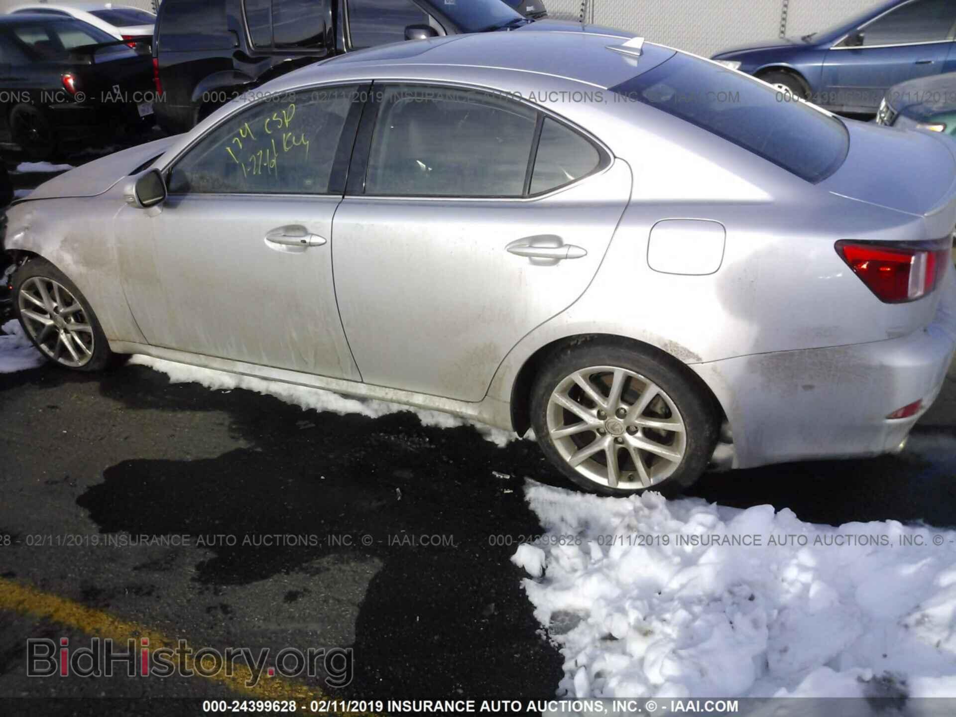 2011 LEXUS IS - VIN: JTHCF5C29B5047067 - Photo 3