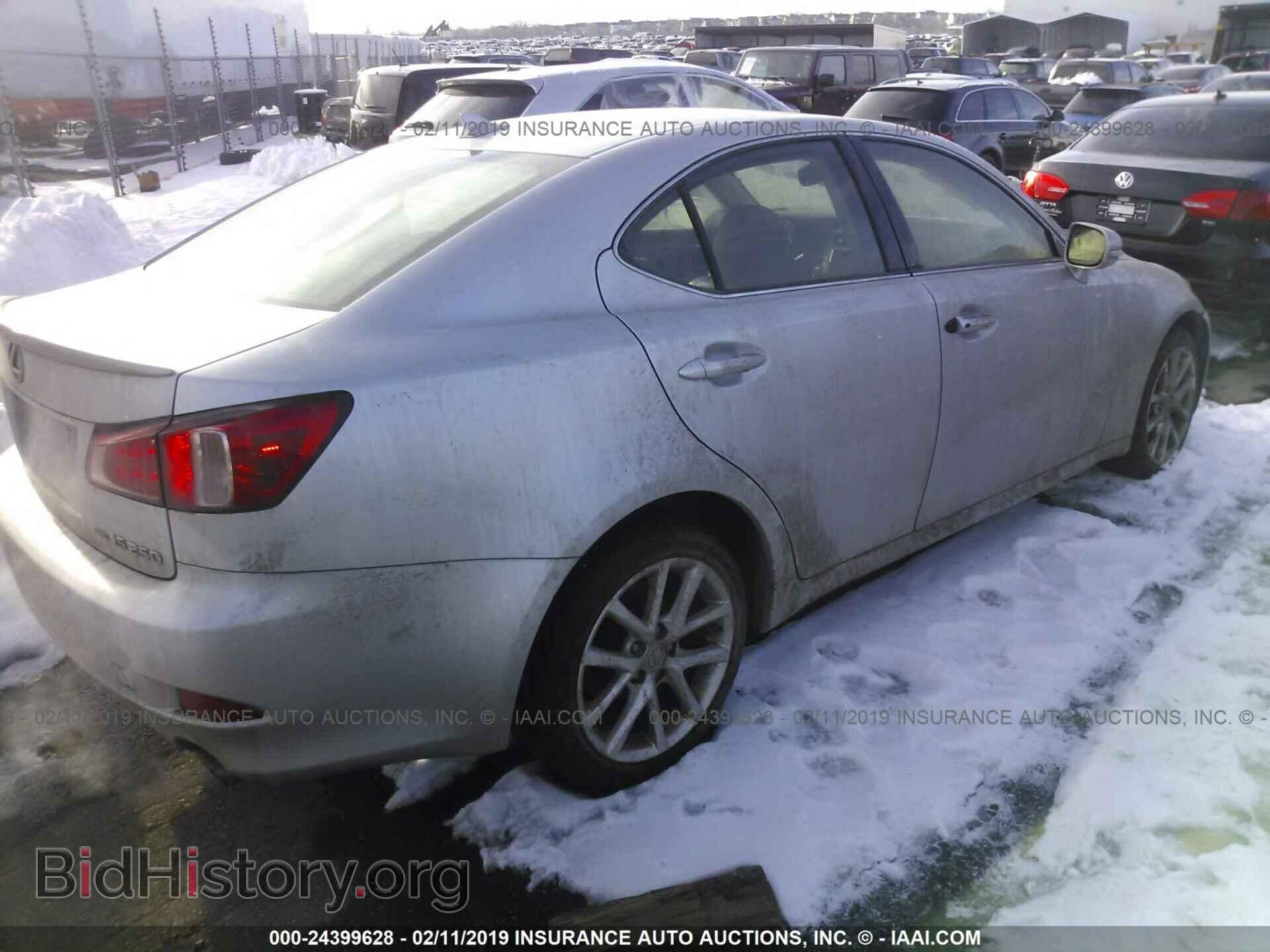 2011 LEXUS IS - VIN: JTHCF5C29B5047067 - Photo 4