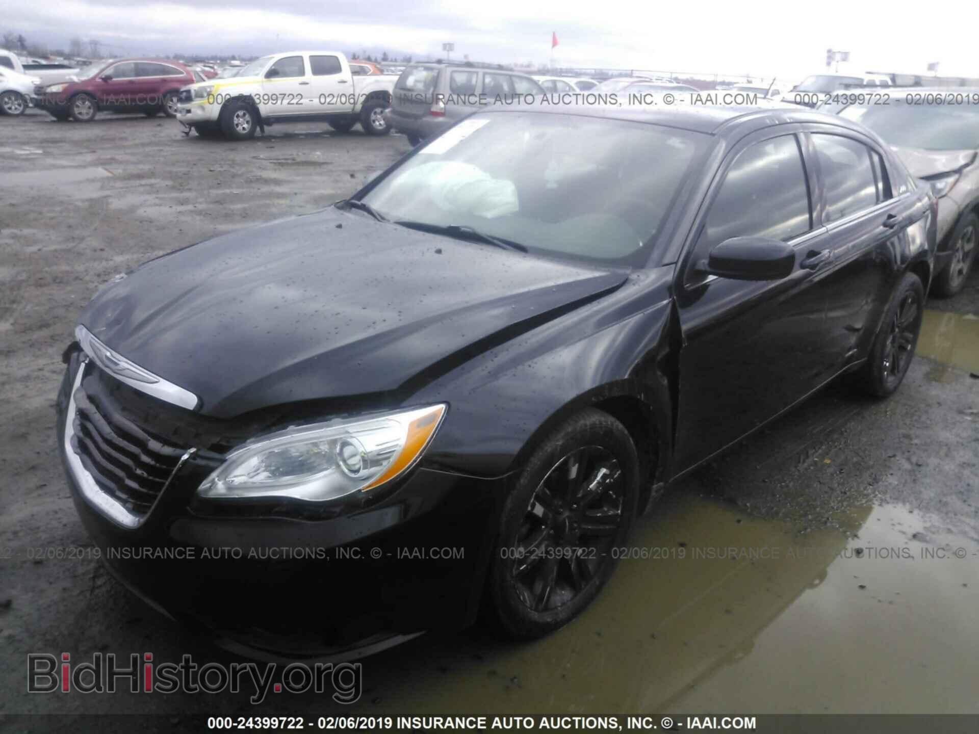 2013 CHRYSLER 200 - VIN: 1C3CCBAB3DN762767 - Photo 2