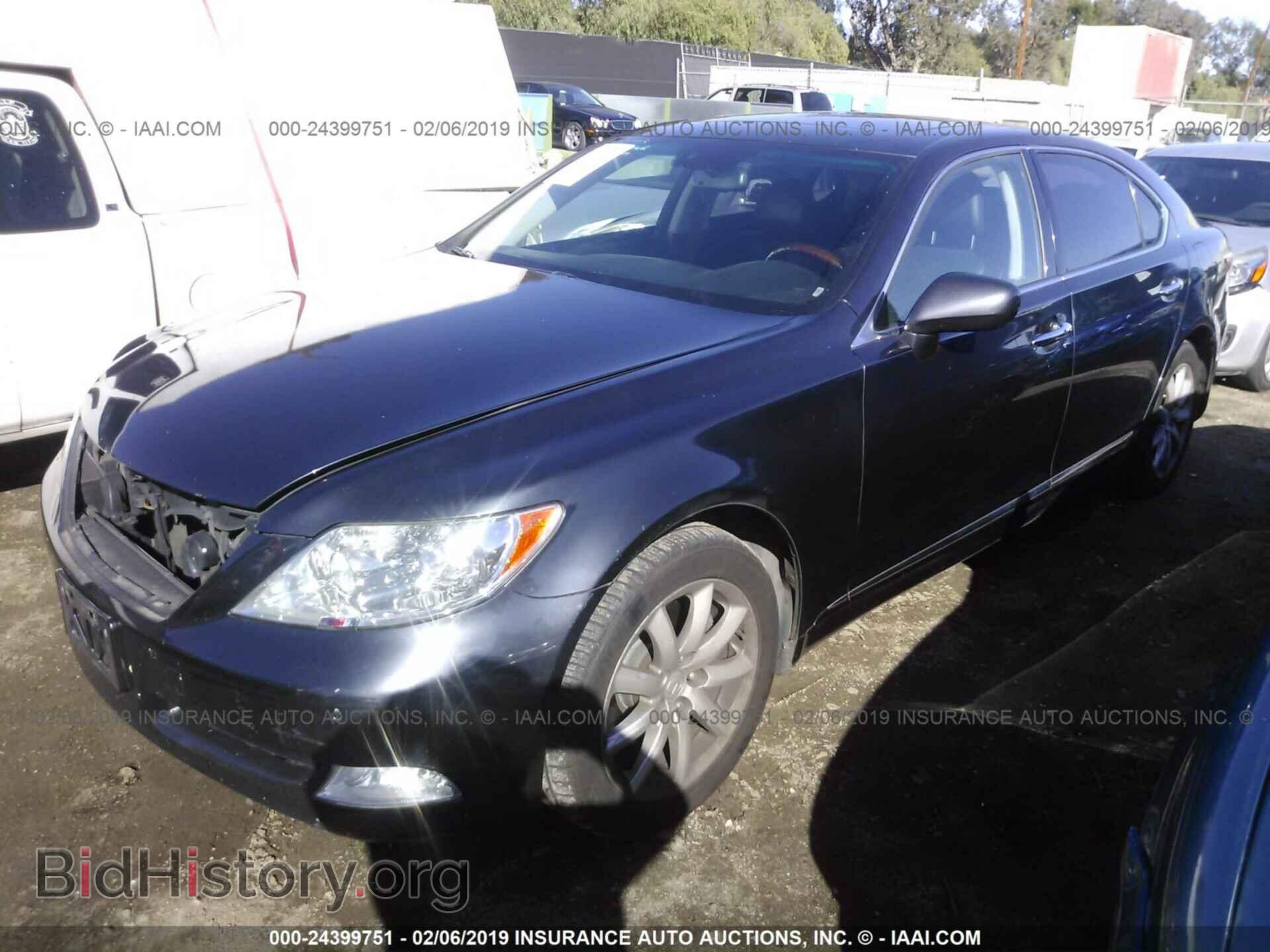 2009 LEXUS LS - VIN: JTHGL46F195036030 - Фото 2