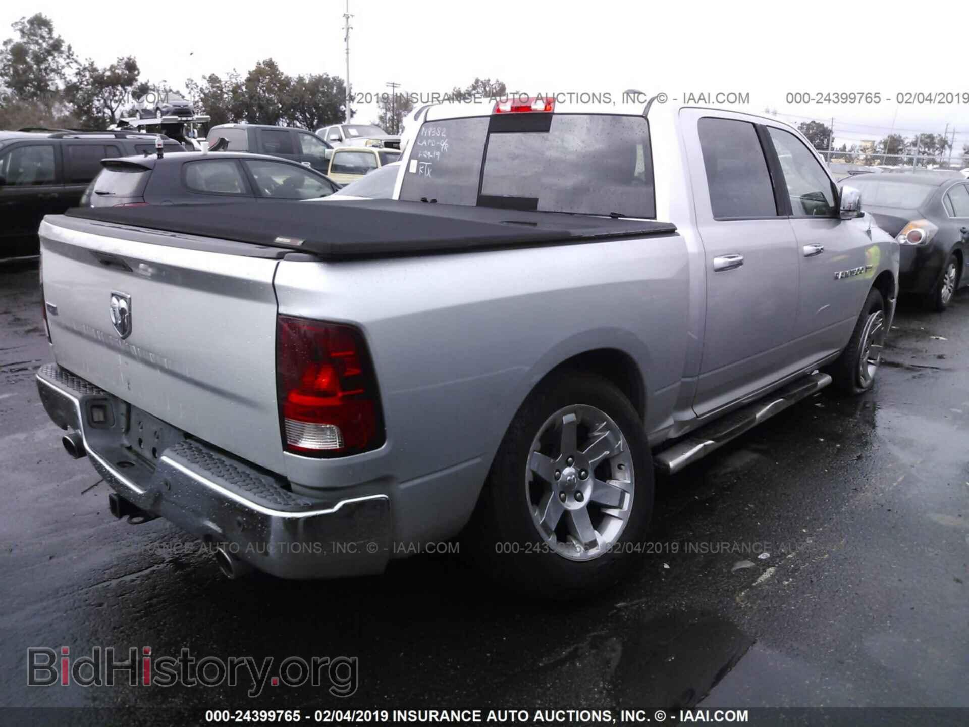 2011 DODGE RAM 1500 - VIN: 1D7RB1CT7BS530086 - Фото 4