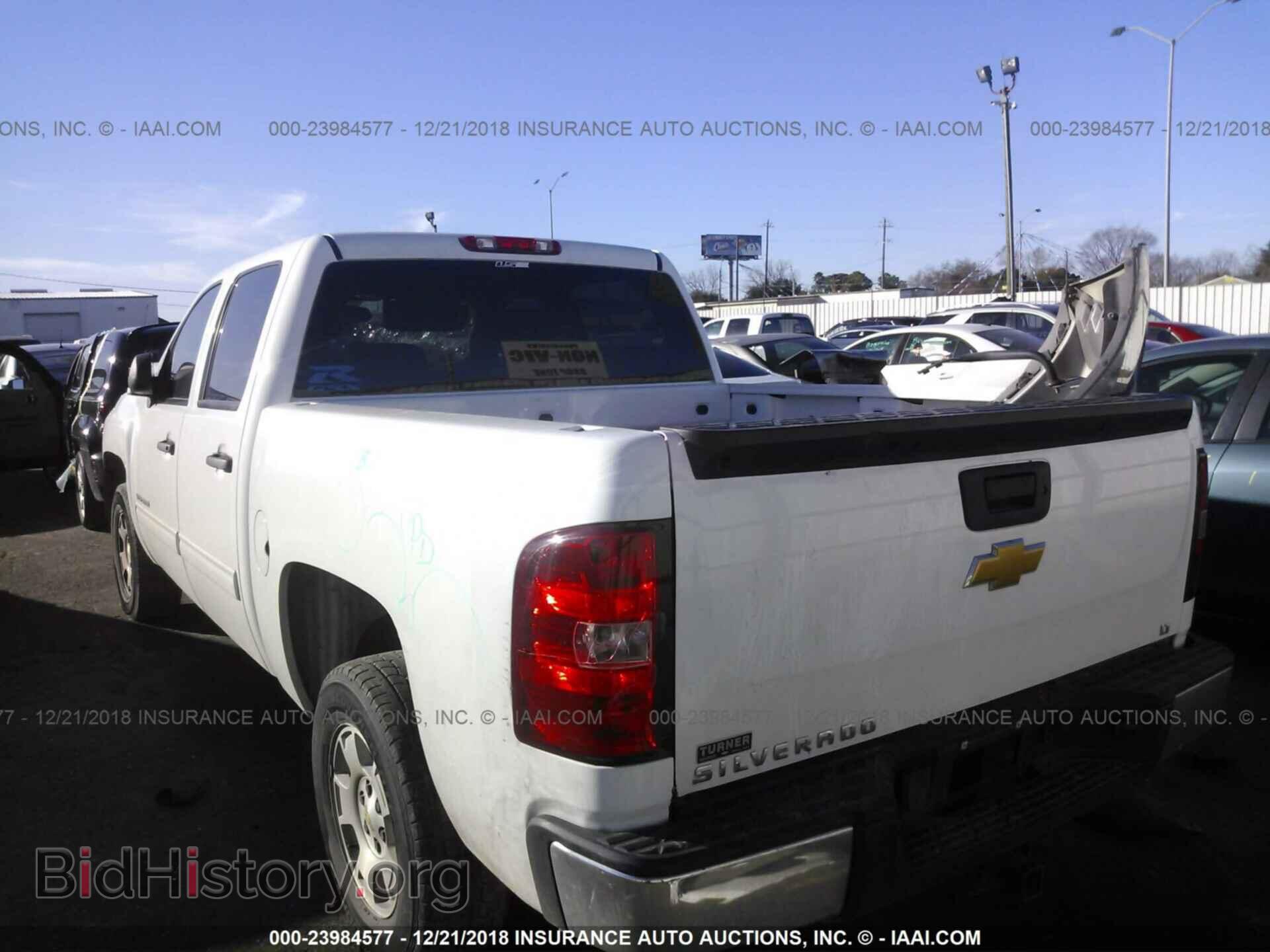2013 CHEVROLET SILVERADO - VIN: 3GCPCSE07DG117375 - Фото 3
