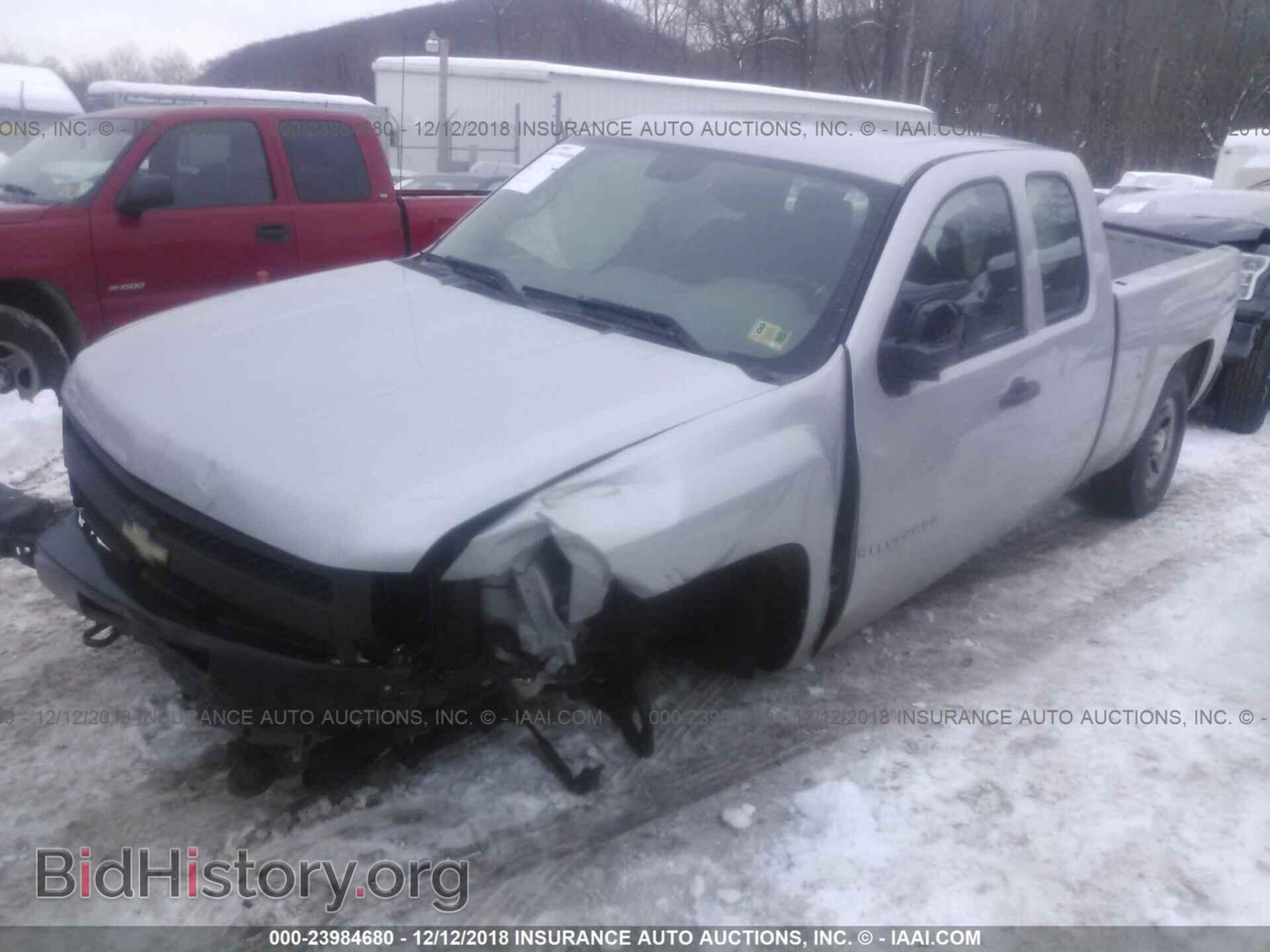 2010 CHEVROLET SILVERADO - VIN: 1GCSKPE30AZ161220 - Фото 2