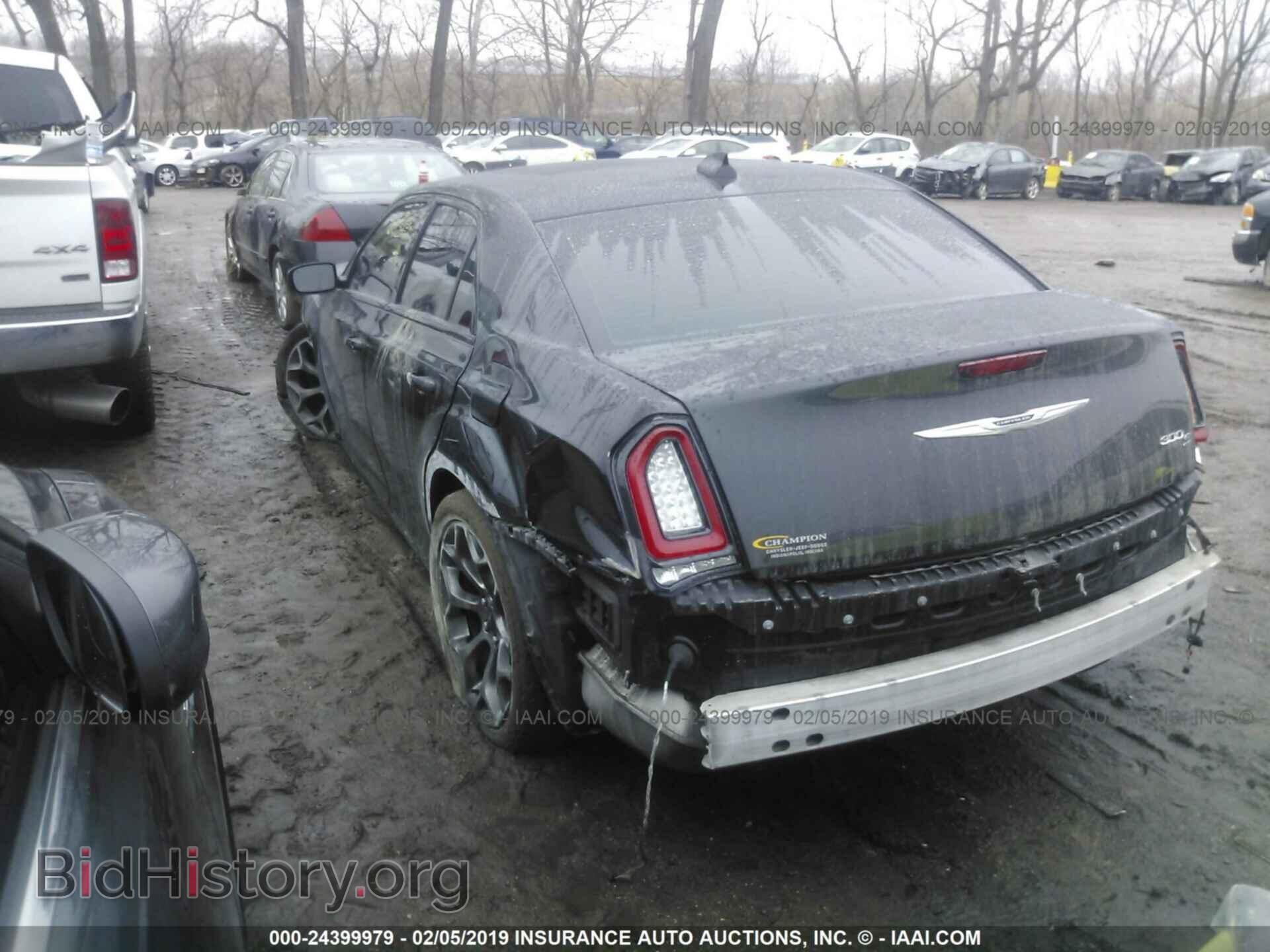 2017 CHRYSLER 300 - VIN: 2C3CCABG0HH512275 - Фото 3