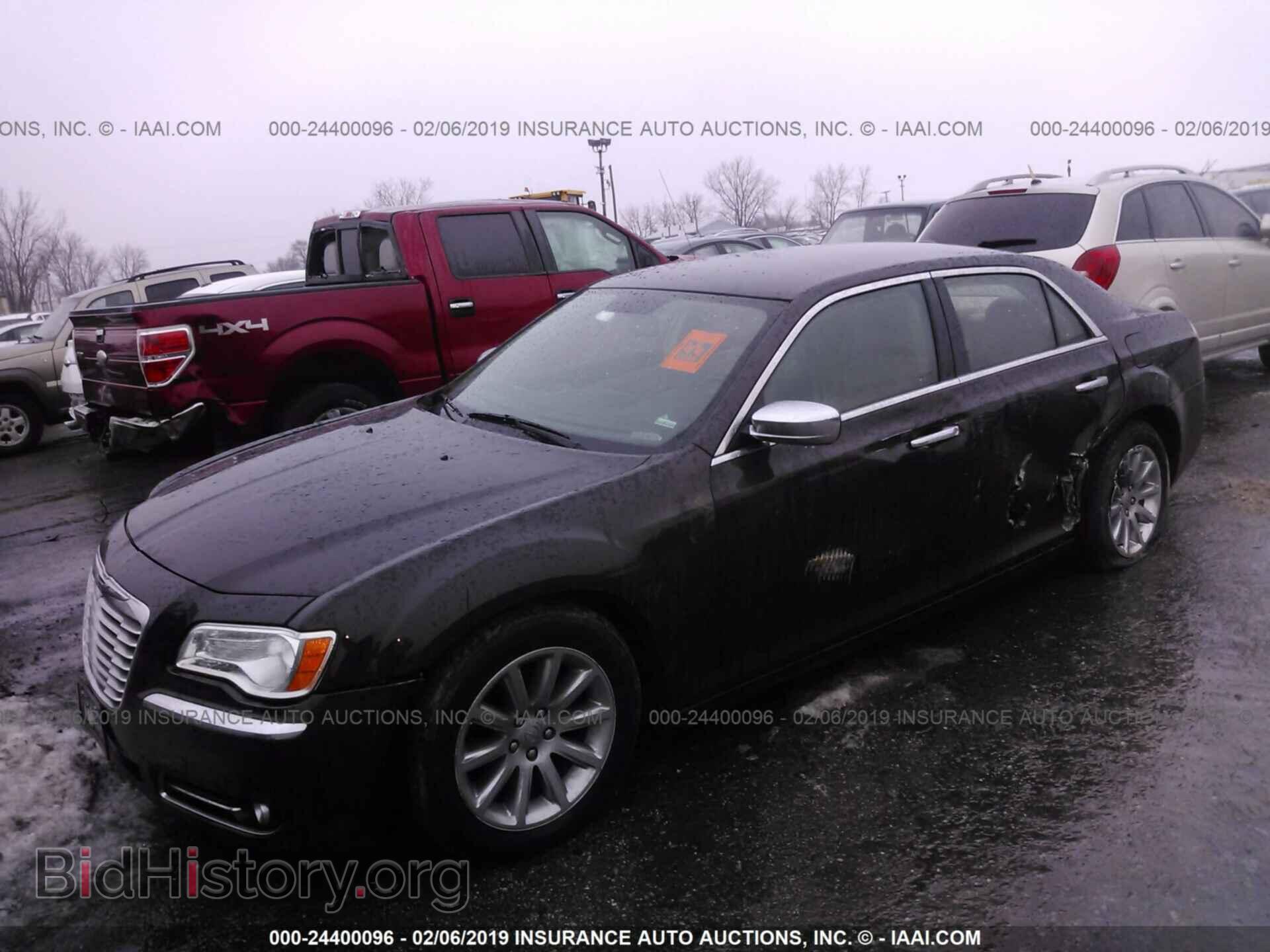 2012 CHRYSLER 300 - VIN: 2C3CCACG8CH182800 - Фото 2