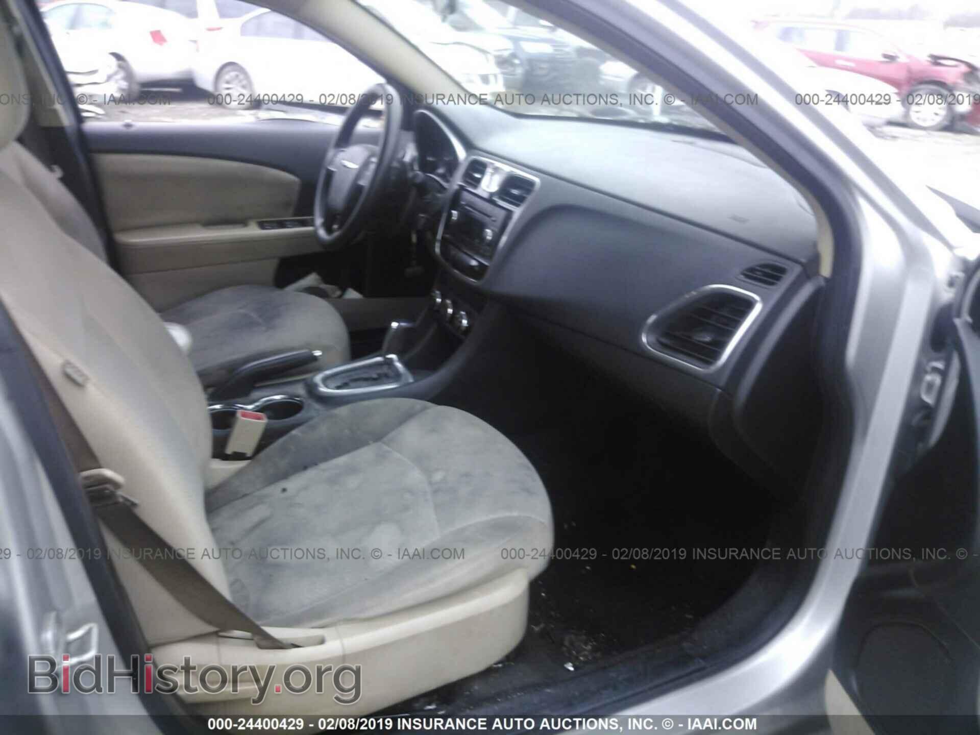 2012 CHRYSLER 200 - VIN: 1C3CCBAB3CN292450 - Фото 5