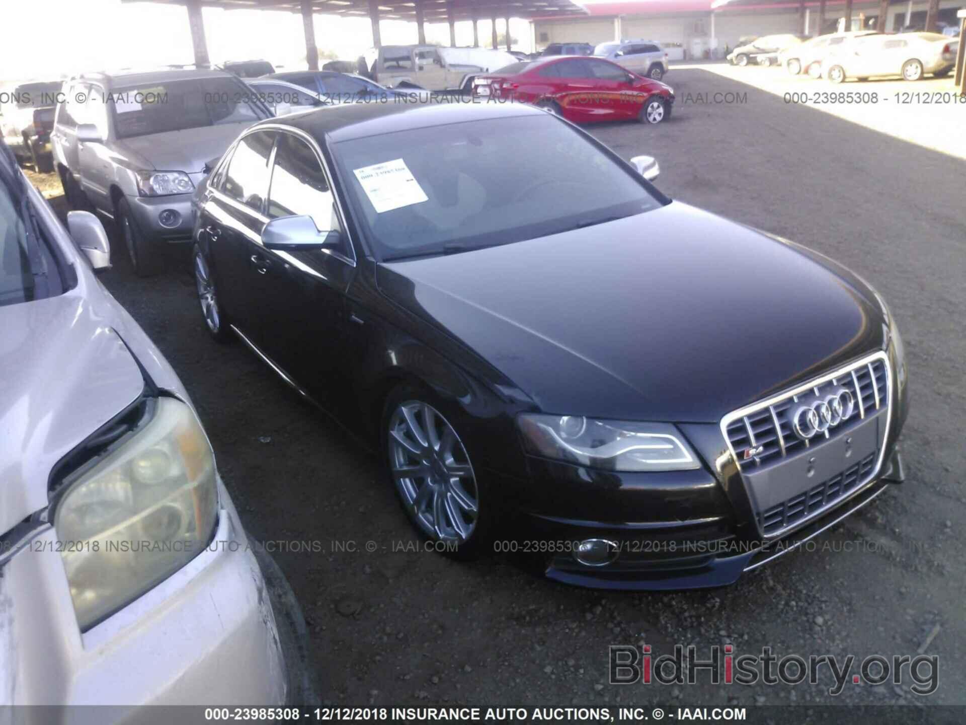 Photo WAUBGAFL3AA090166 - AUDI S4 2010