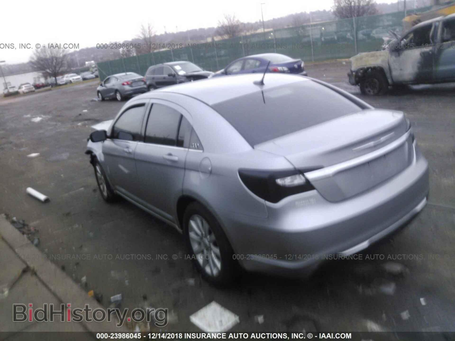 2013 CHRYSLER 200 - VIN: 1C3CCBBBXDN514322 - Фото 3